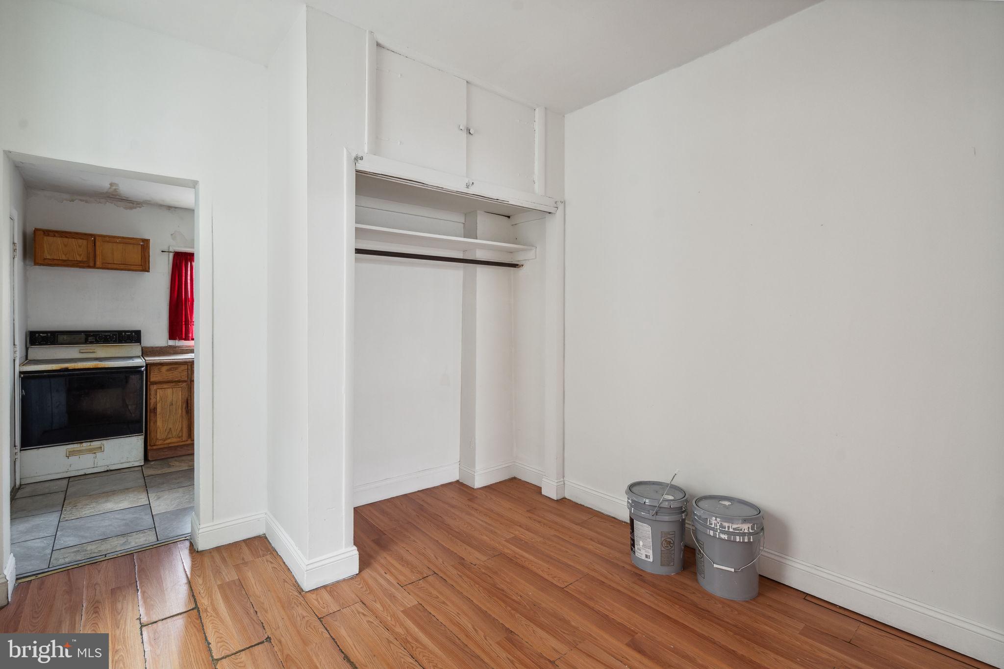 PORT RICHMOND - Residential