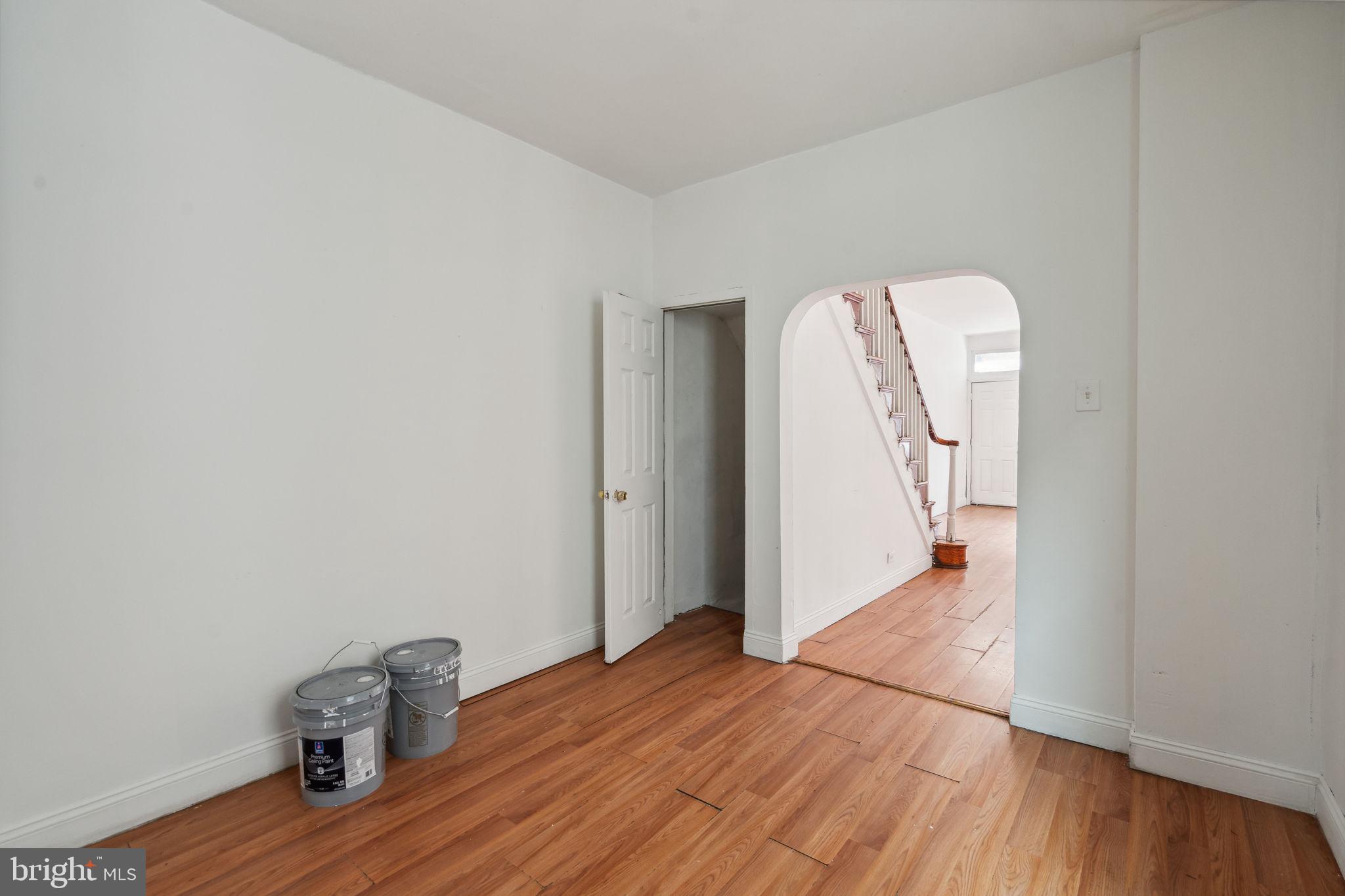 PORT RICHMOND - Residential