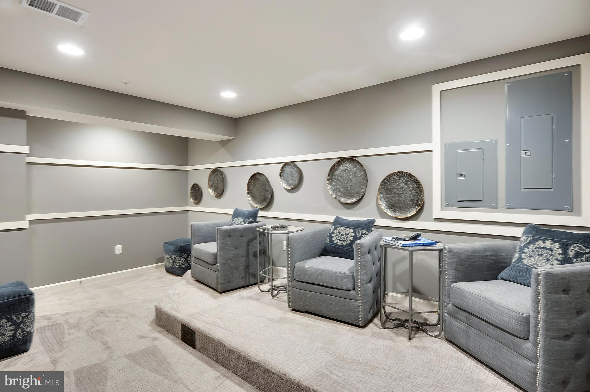 SIGNATURE CLUB - Residential