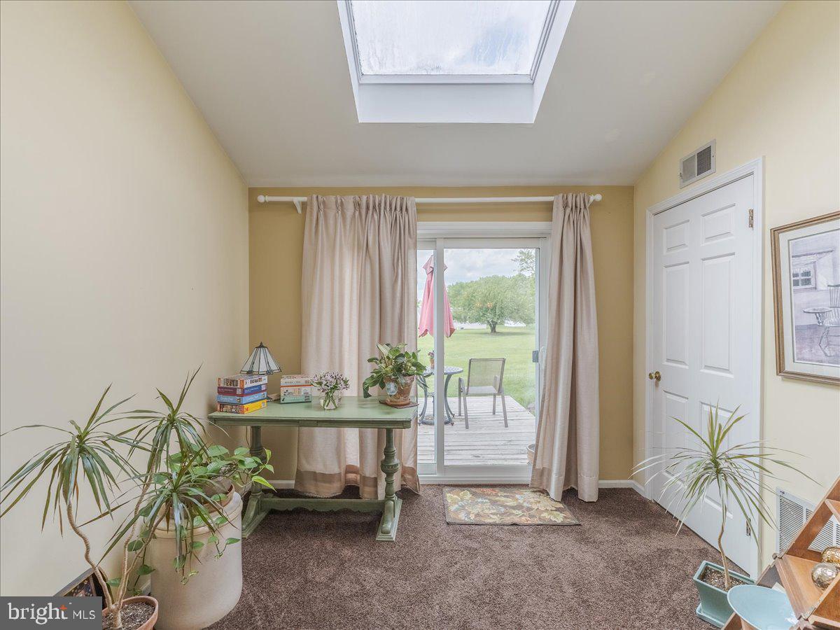 LIBERTY SQUARE - Residential