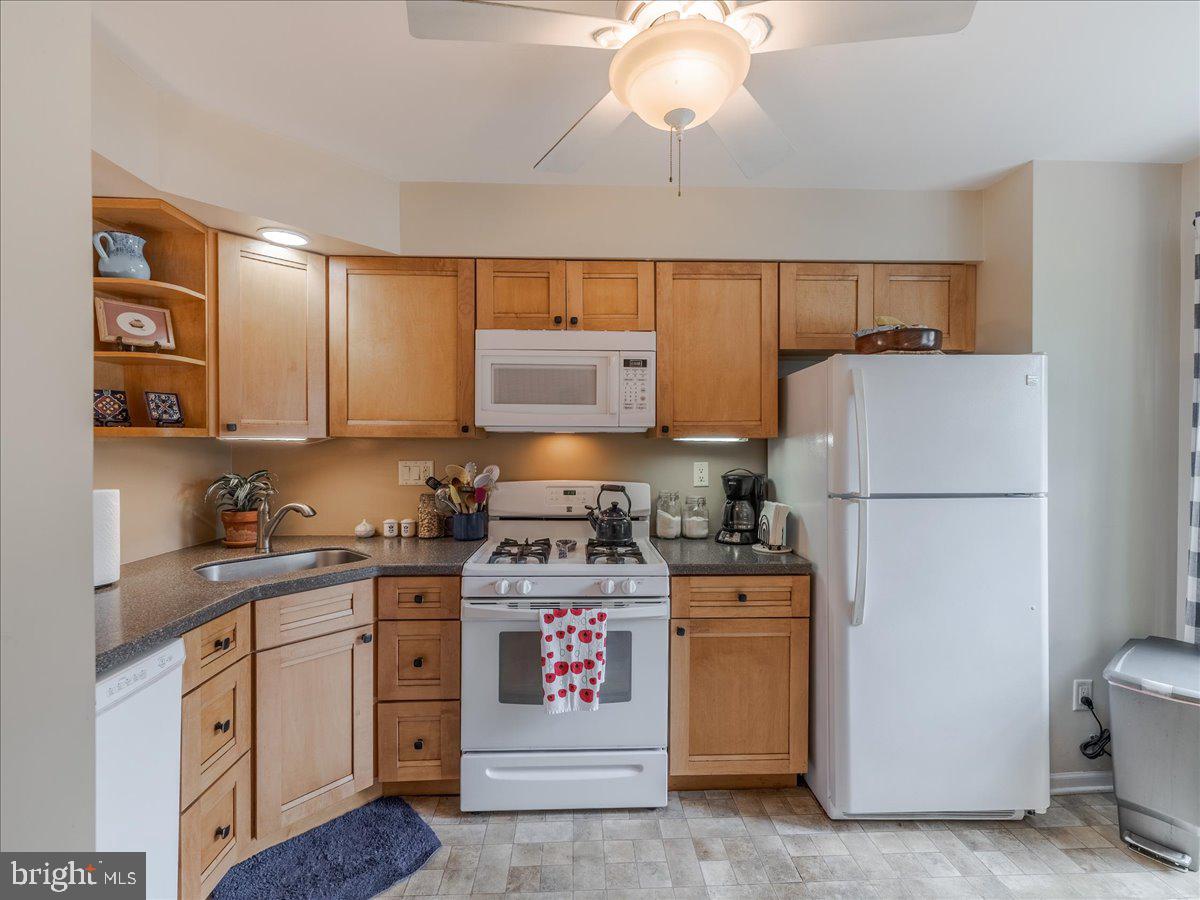 LIBERTY SQUARE - Residential