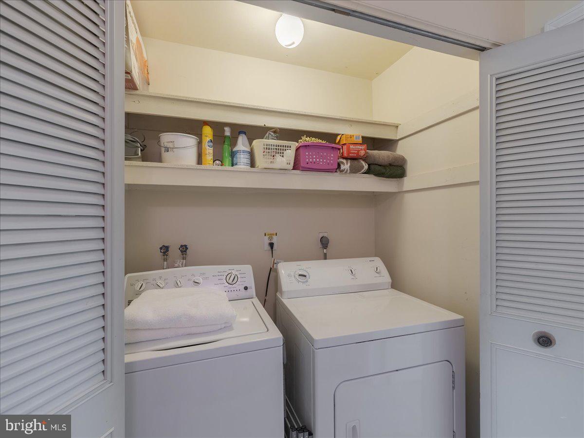 LIBERTY SQUARE - Residential