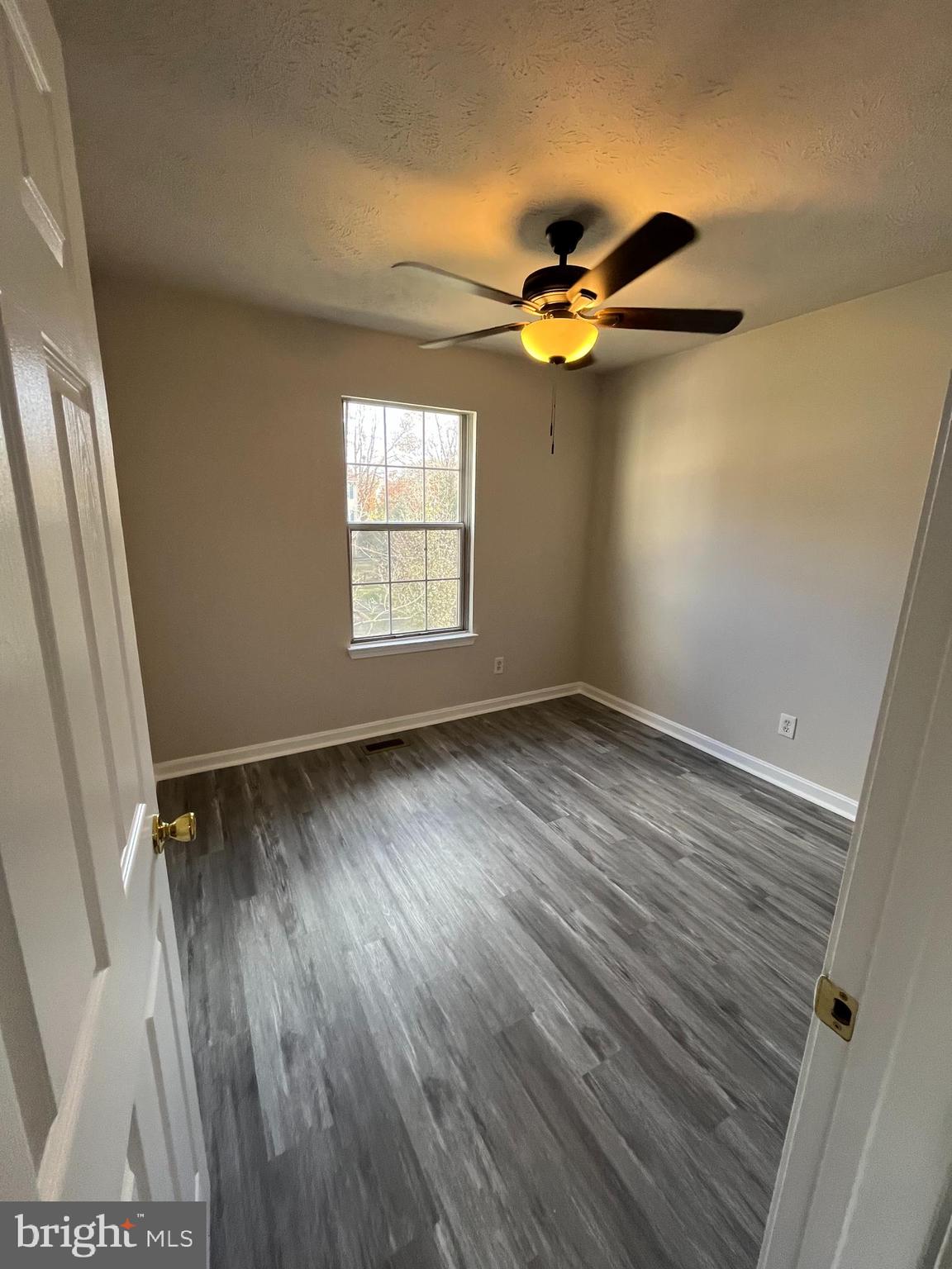 CABIN CREEKWOOD - Residential Lease