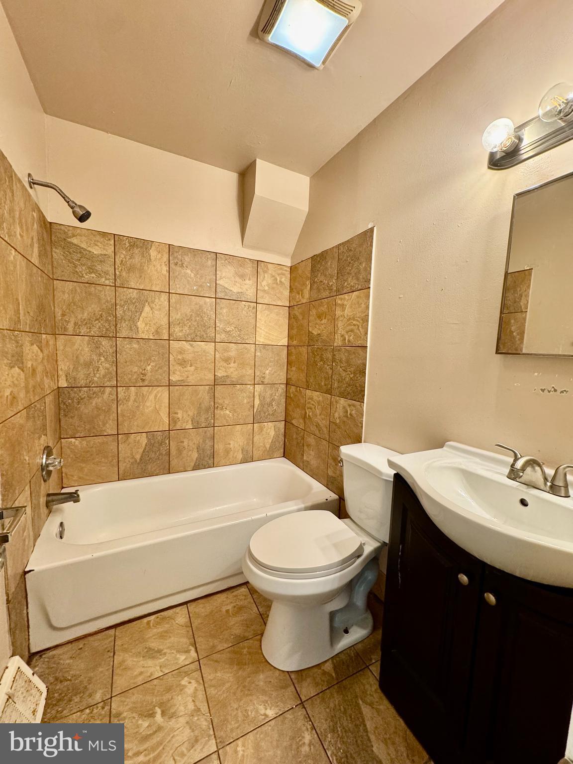 HARROWGATE - Residential Lease