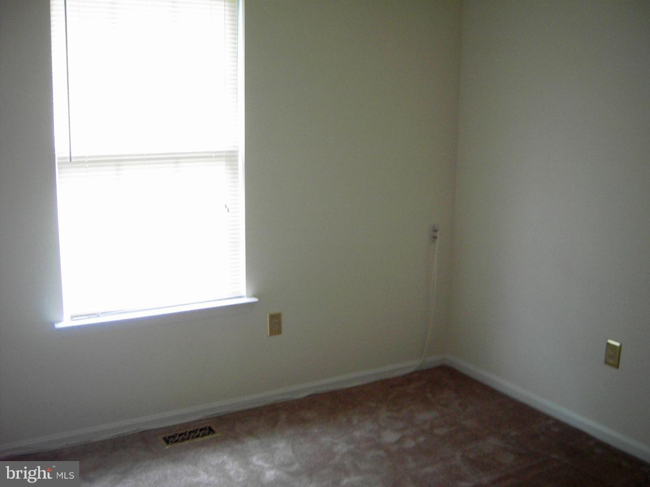 ST CHARLES SUB - LANCASTER - Residential Lease