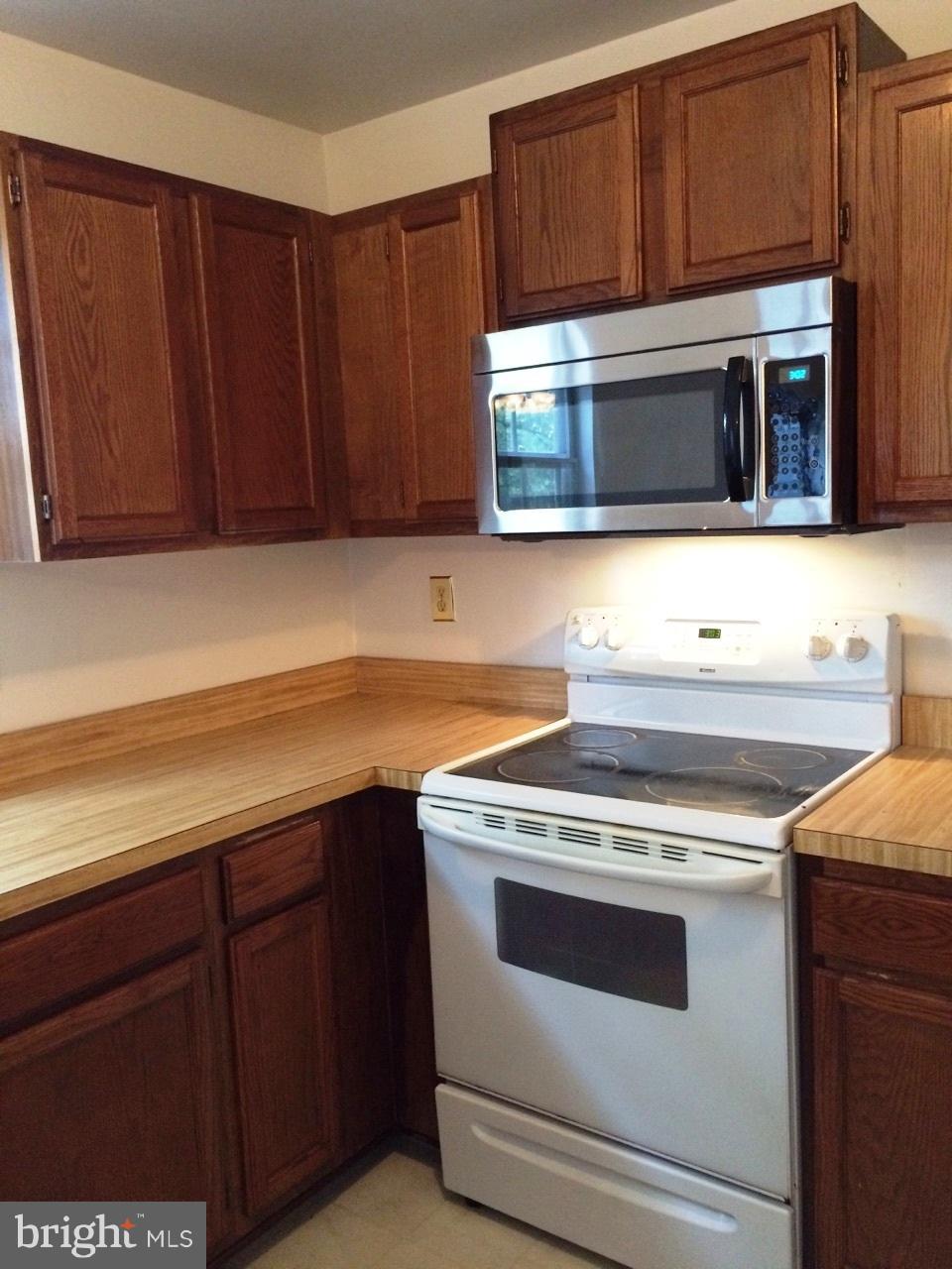 ST CHARLES SUB - LANCASTER - Residential Lease