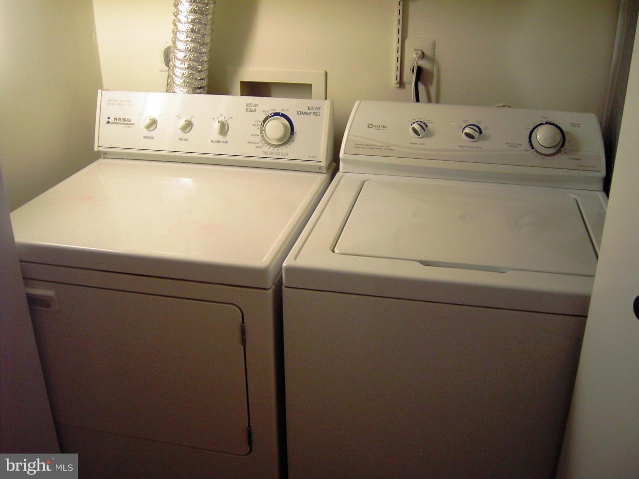 ST CHARLES SUB - LANCASTER - Residential Lease