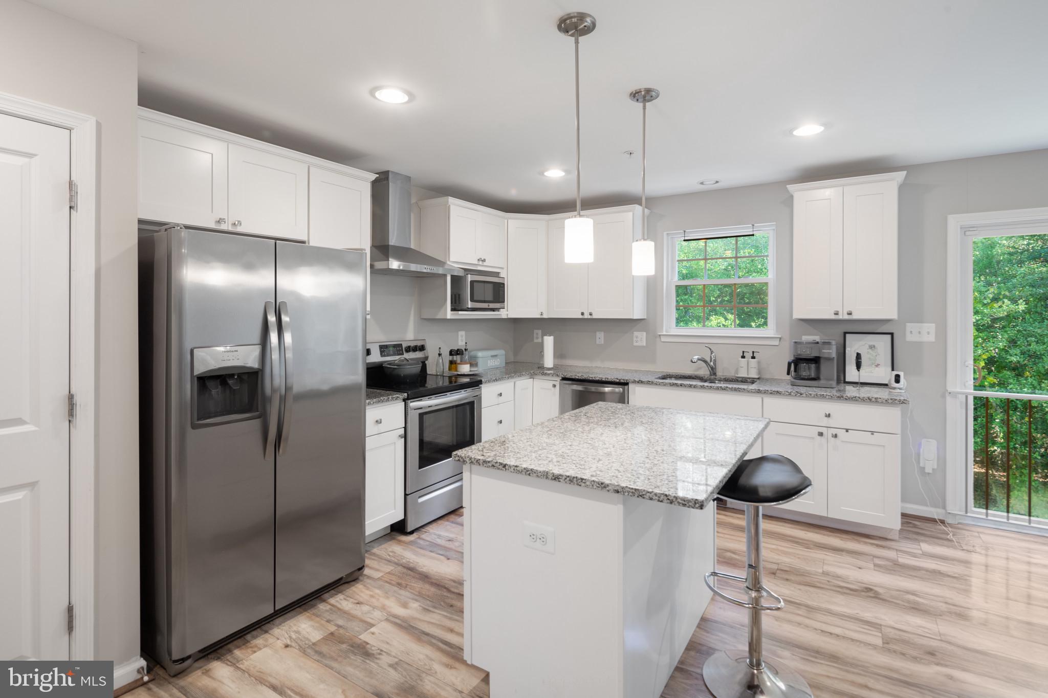 HIGH POINT - Residential