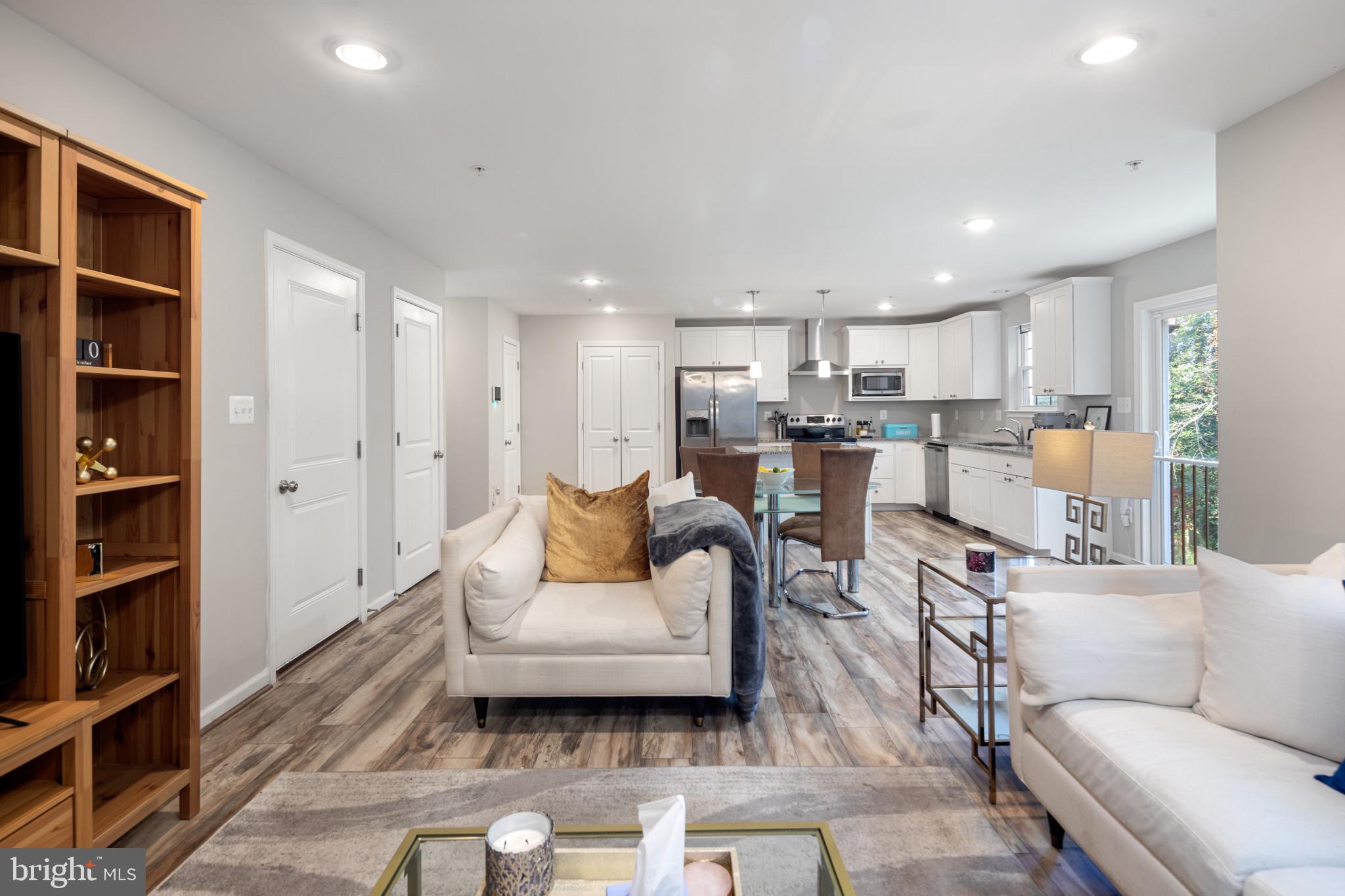 HIGH POINT - Residential