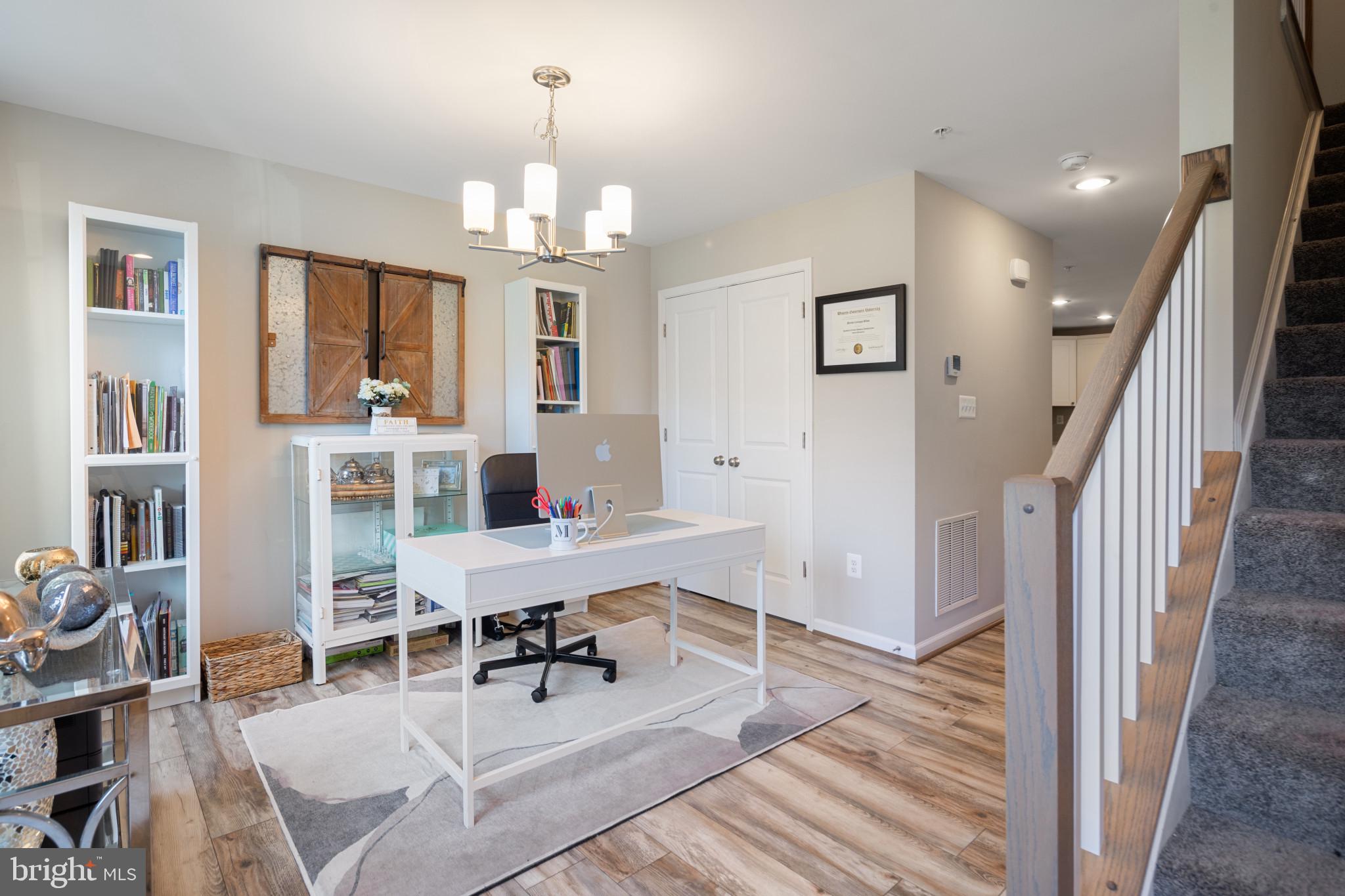 HIGH POINT - Residential