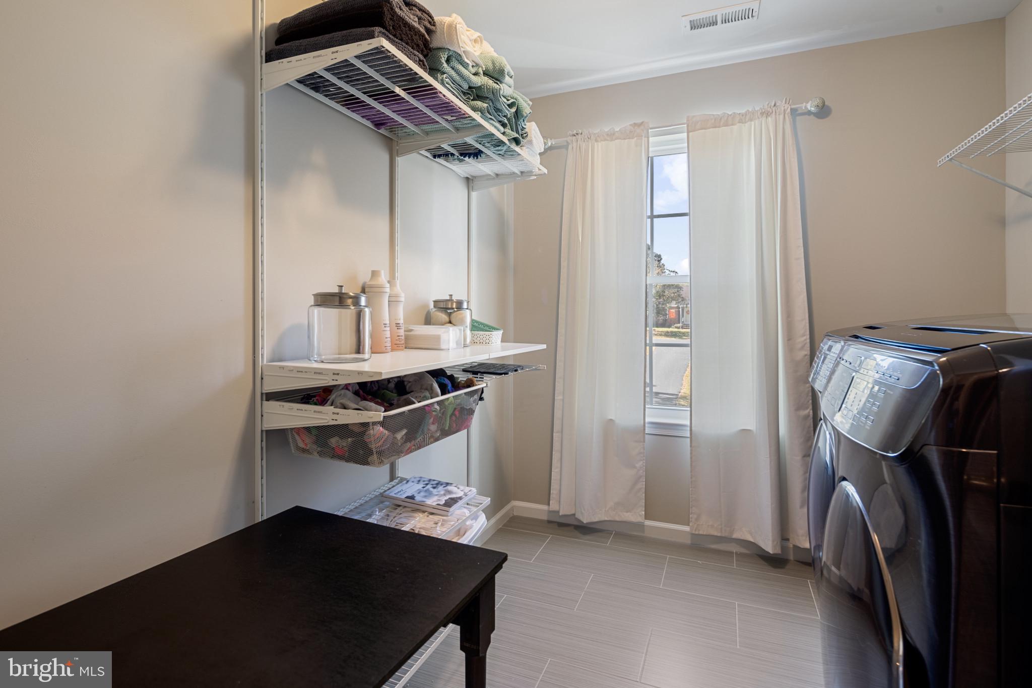 HIGH POINT - Residential