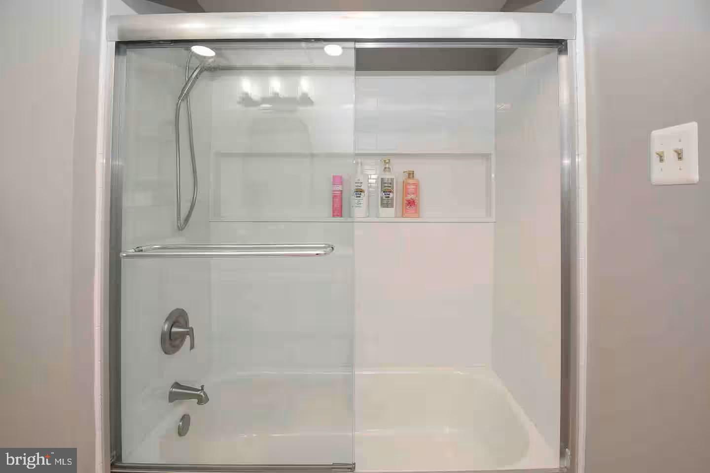 MC HENRY - Residential