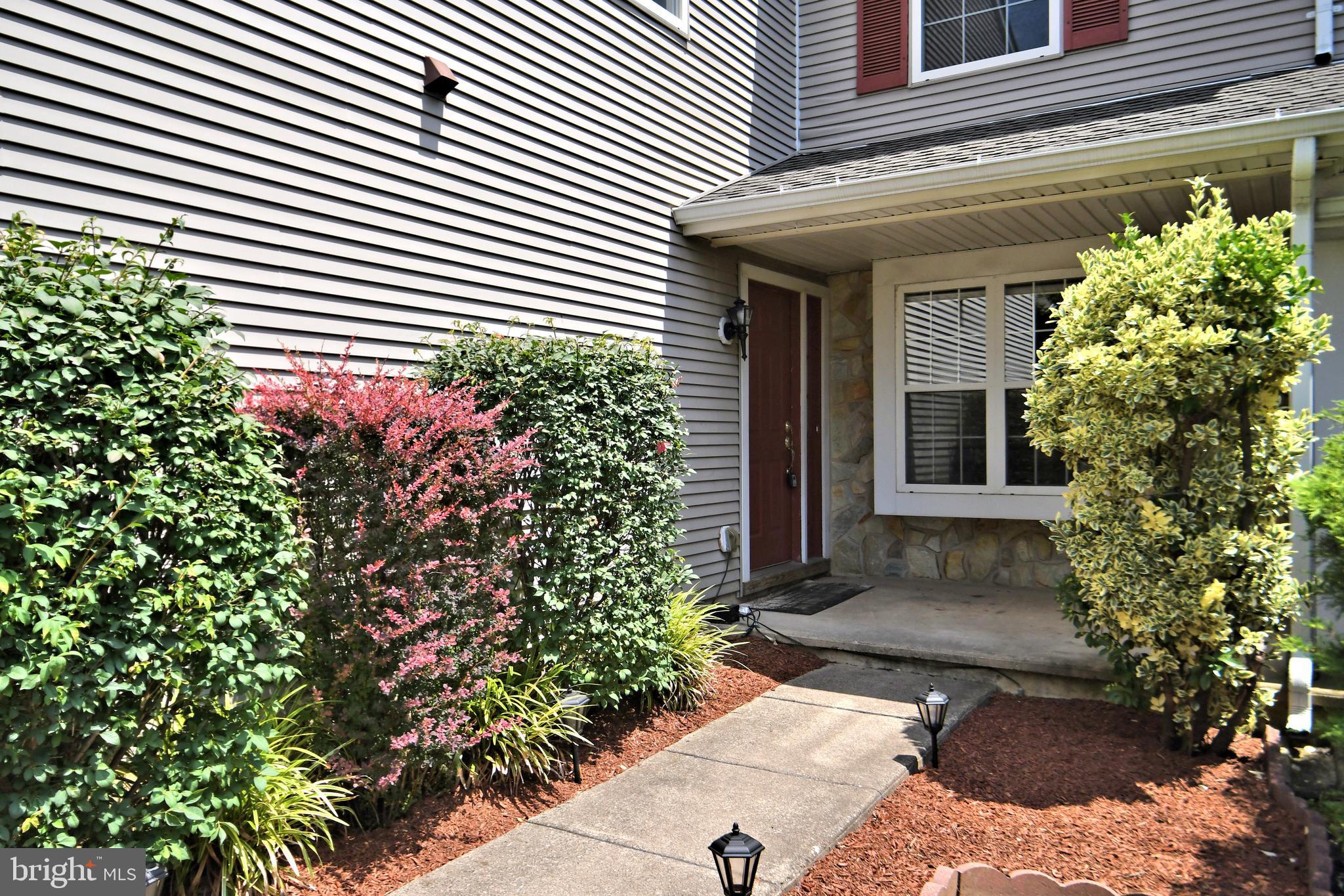 NEWTOWN GRANT - Residential Lease