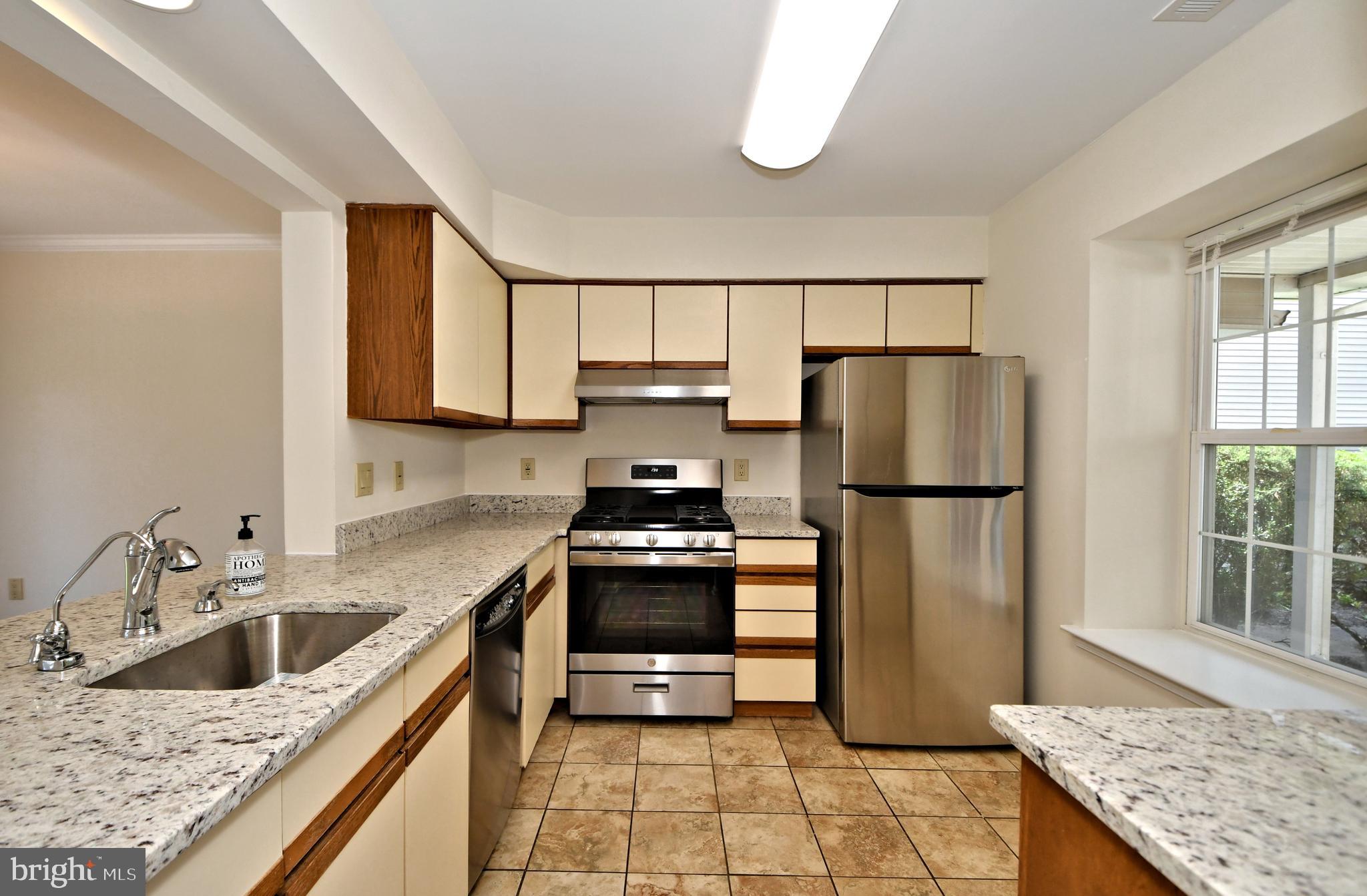 NEWTOWN GRANT - Residential Lease