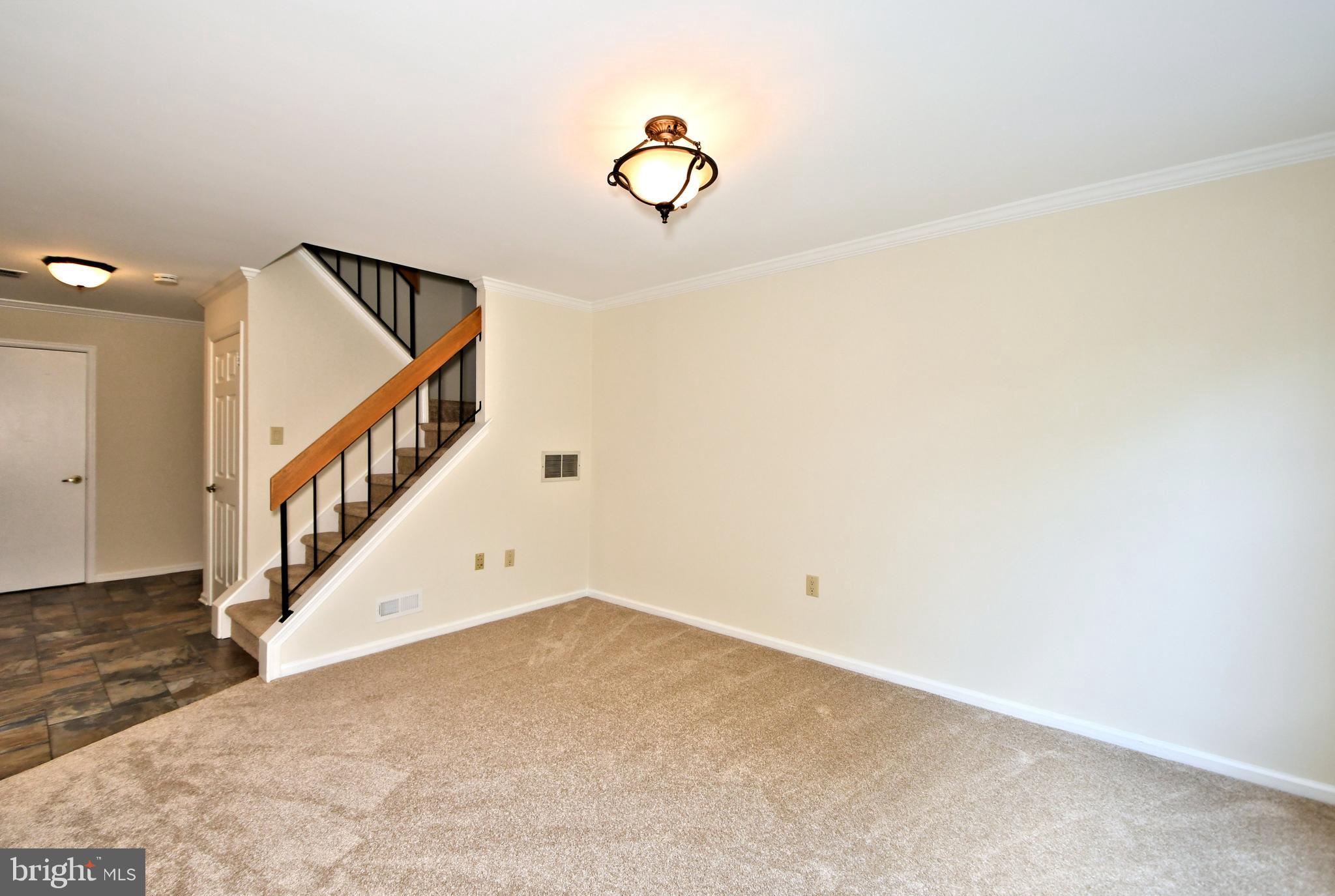 NEWTOWN GRANT - Residential Lease