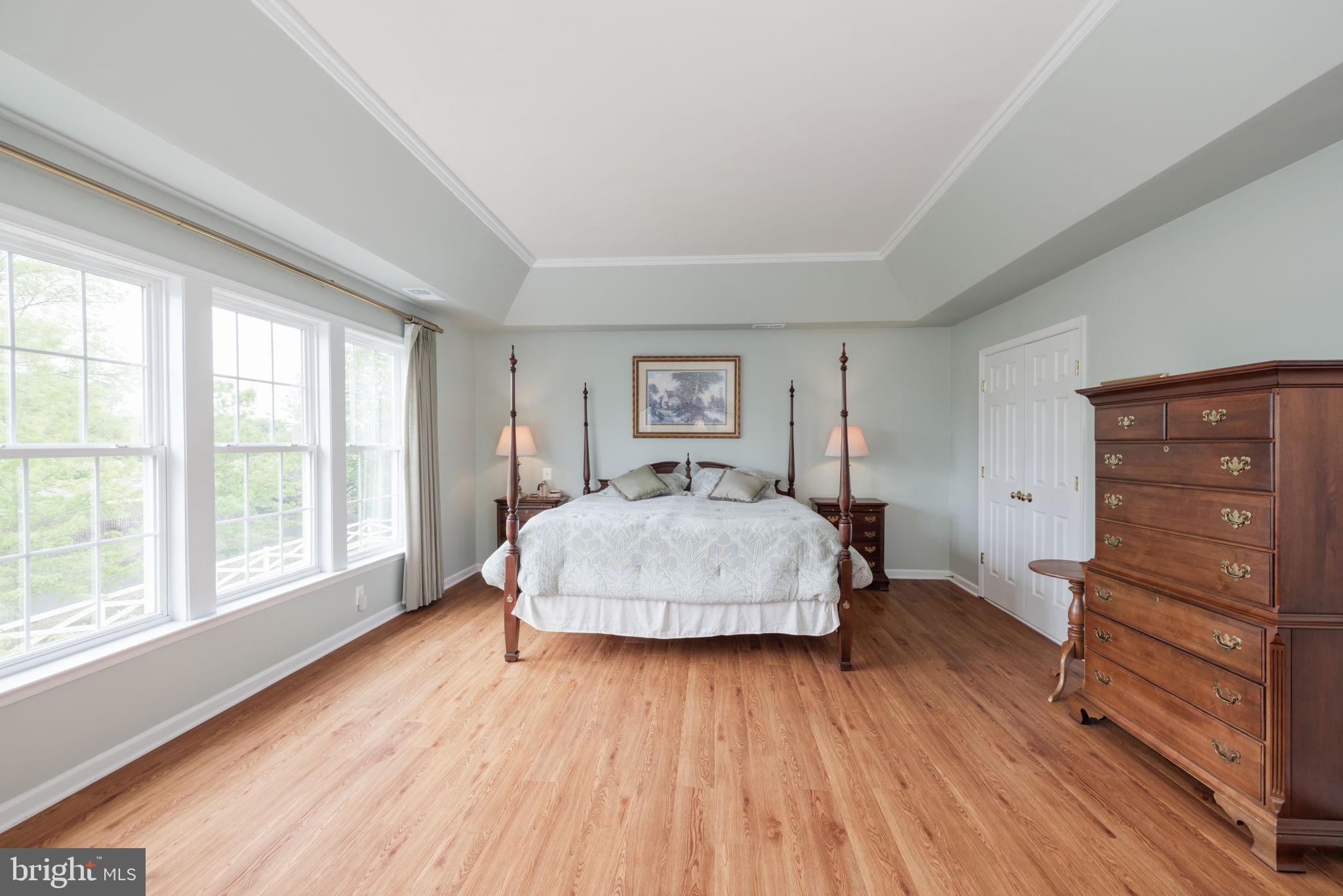 LAUREL HILL - Residential