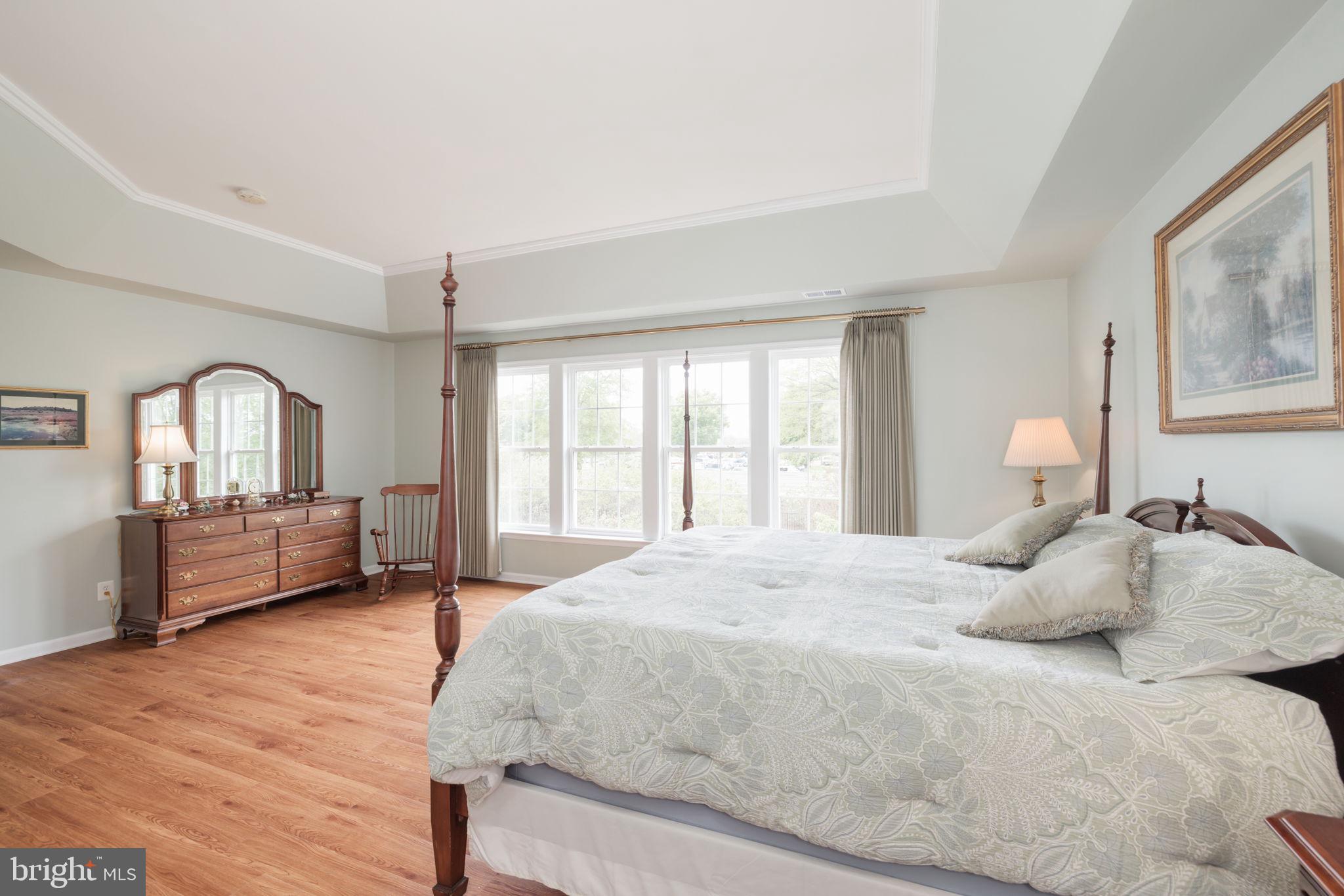 LAUREL HILL - Residential