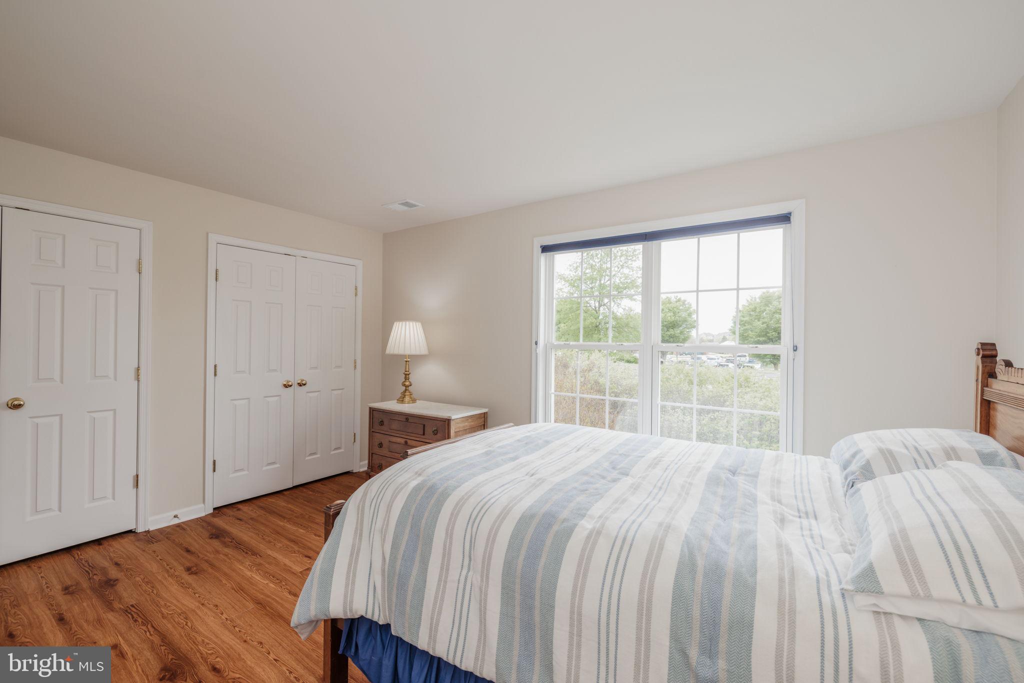 LAUREL HILL - Residential