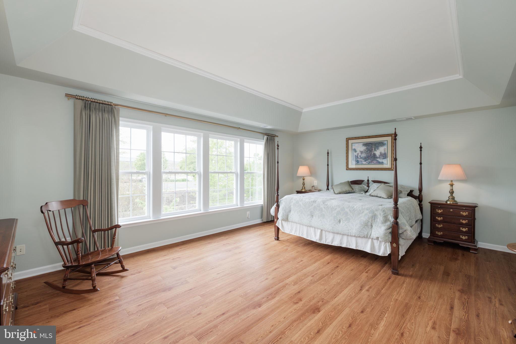 LAUREL HILL - Residential