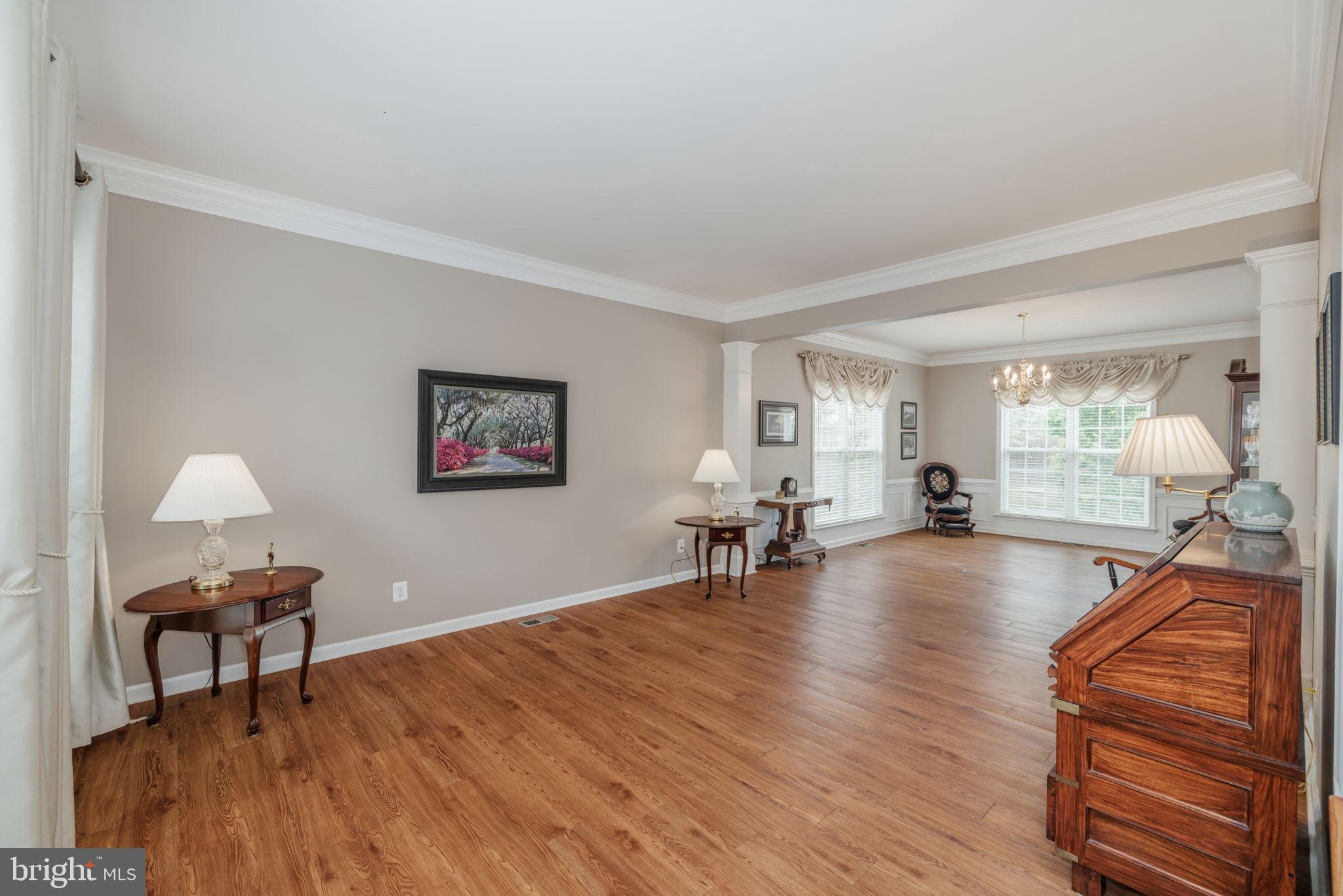 LAUREL HILL - Residential