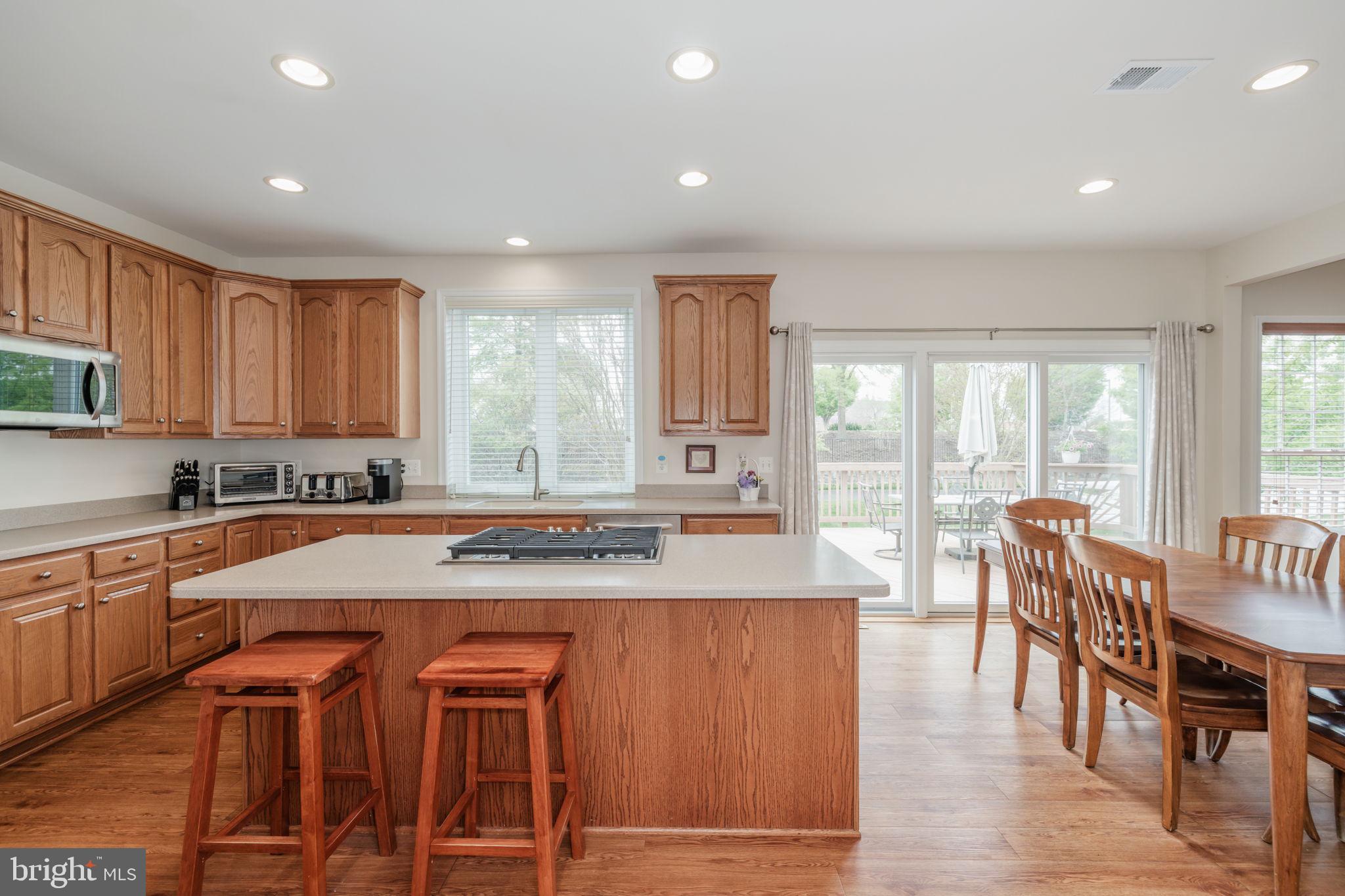 LAUREL HILL - Residential