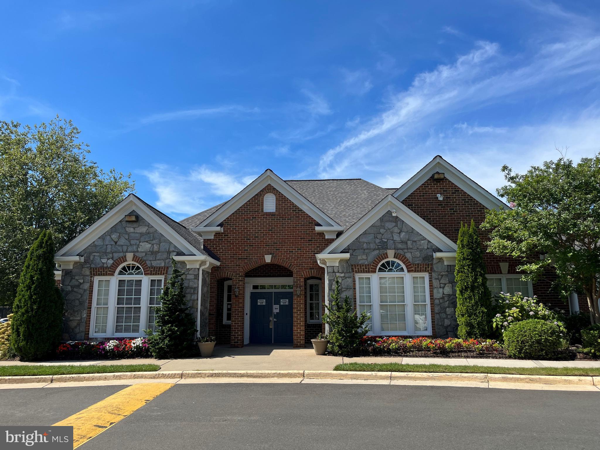 LAUREL HILL - Residential