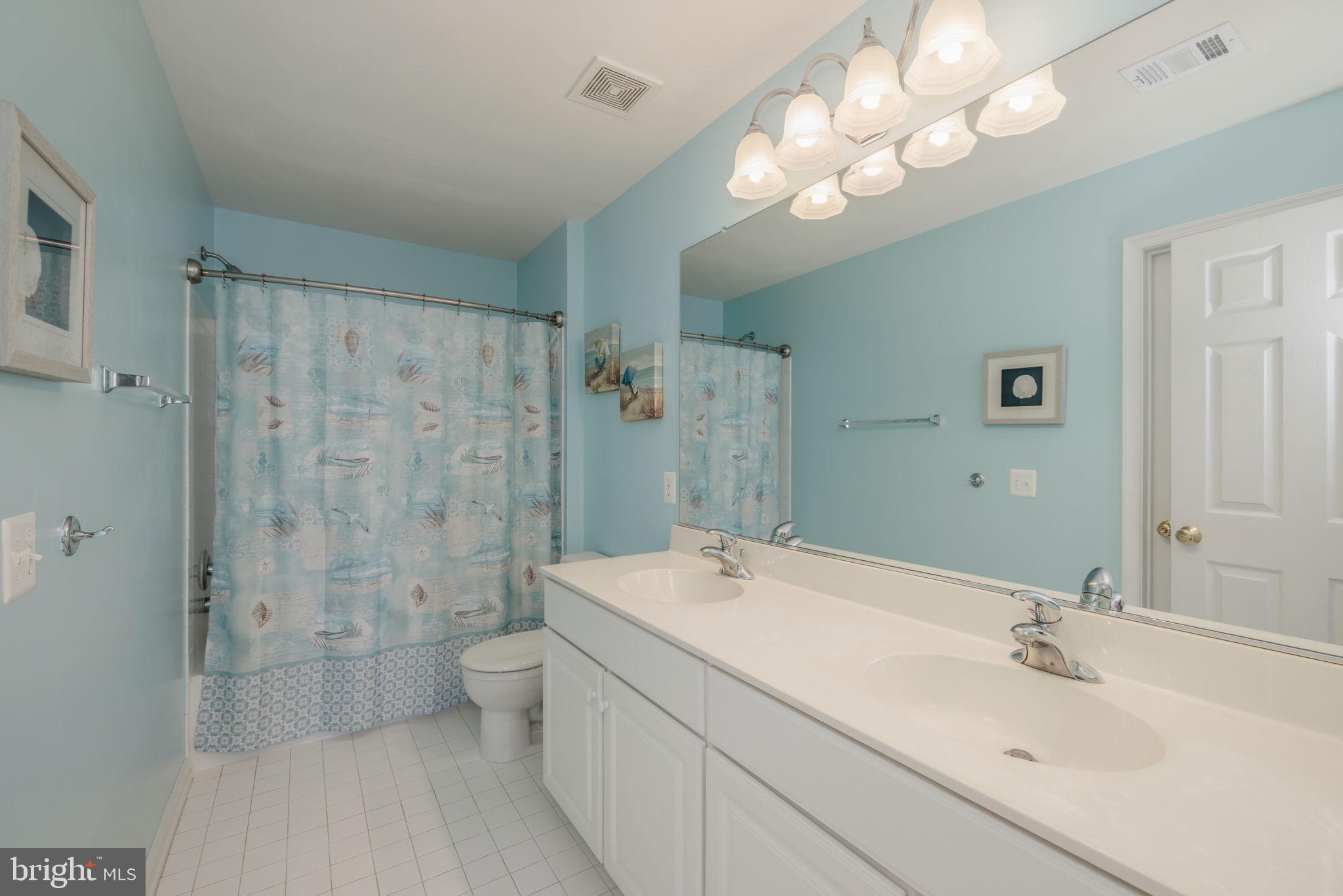 LAUREL HILL - Residential