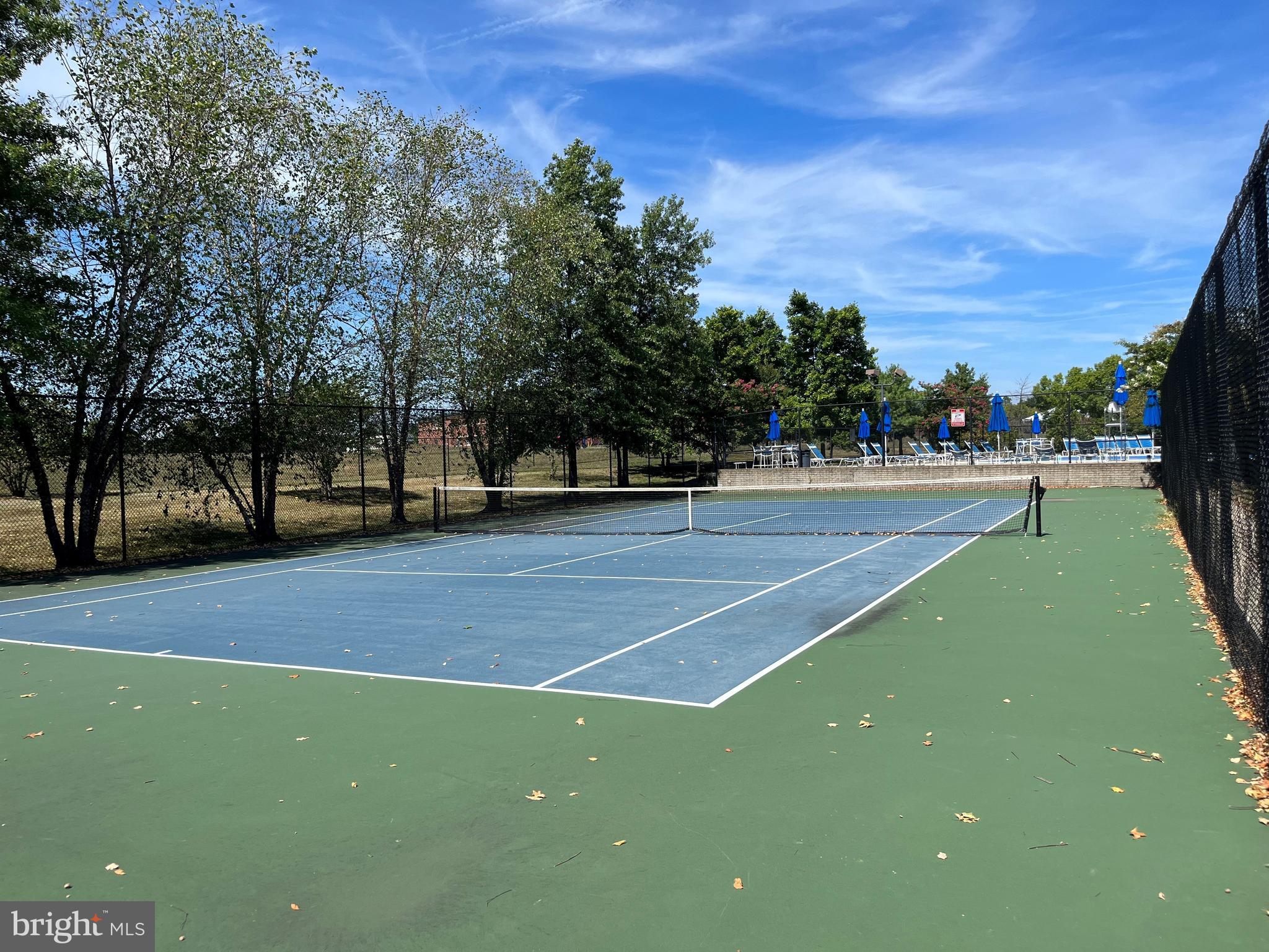 LAUREL HILL - Residential