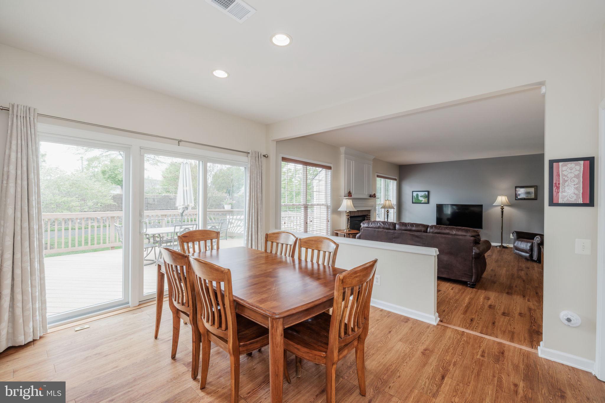 LAUREL HILL - Residential