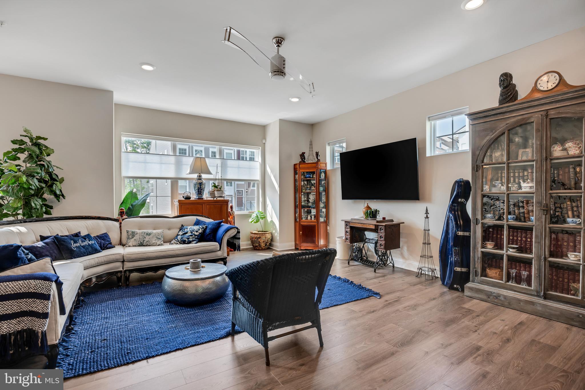 THE WOODS AT MYRTLE POINT - Residential