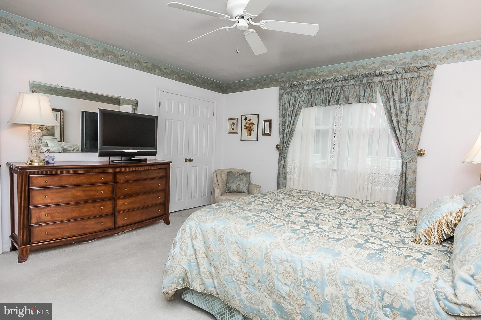 DULANEY VILLAGE - Residential