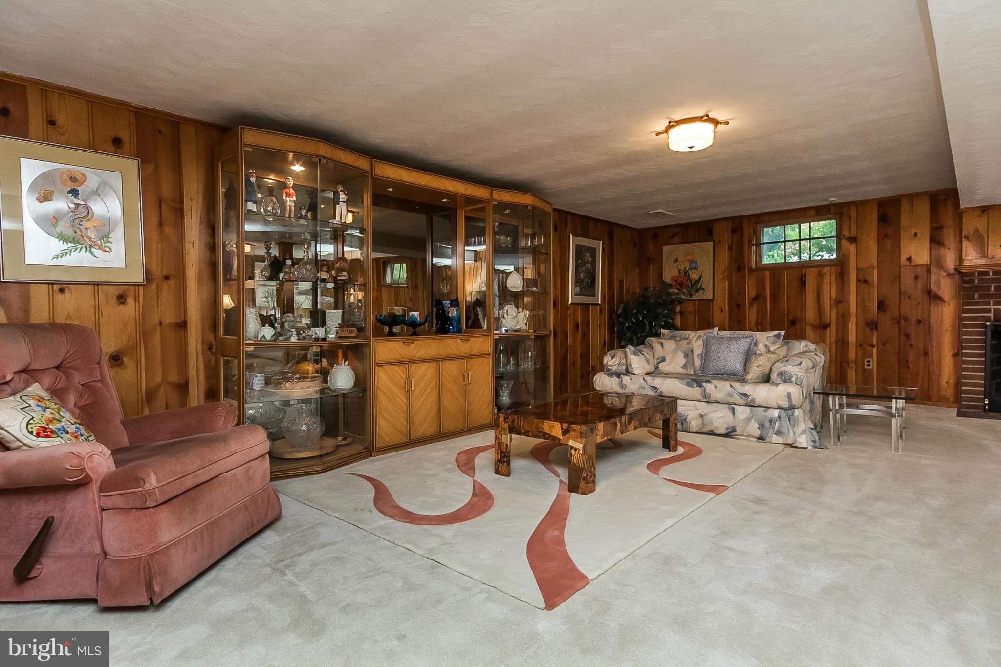 DULANEY VILLAGE - Residential