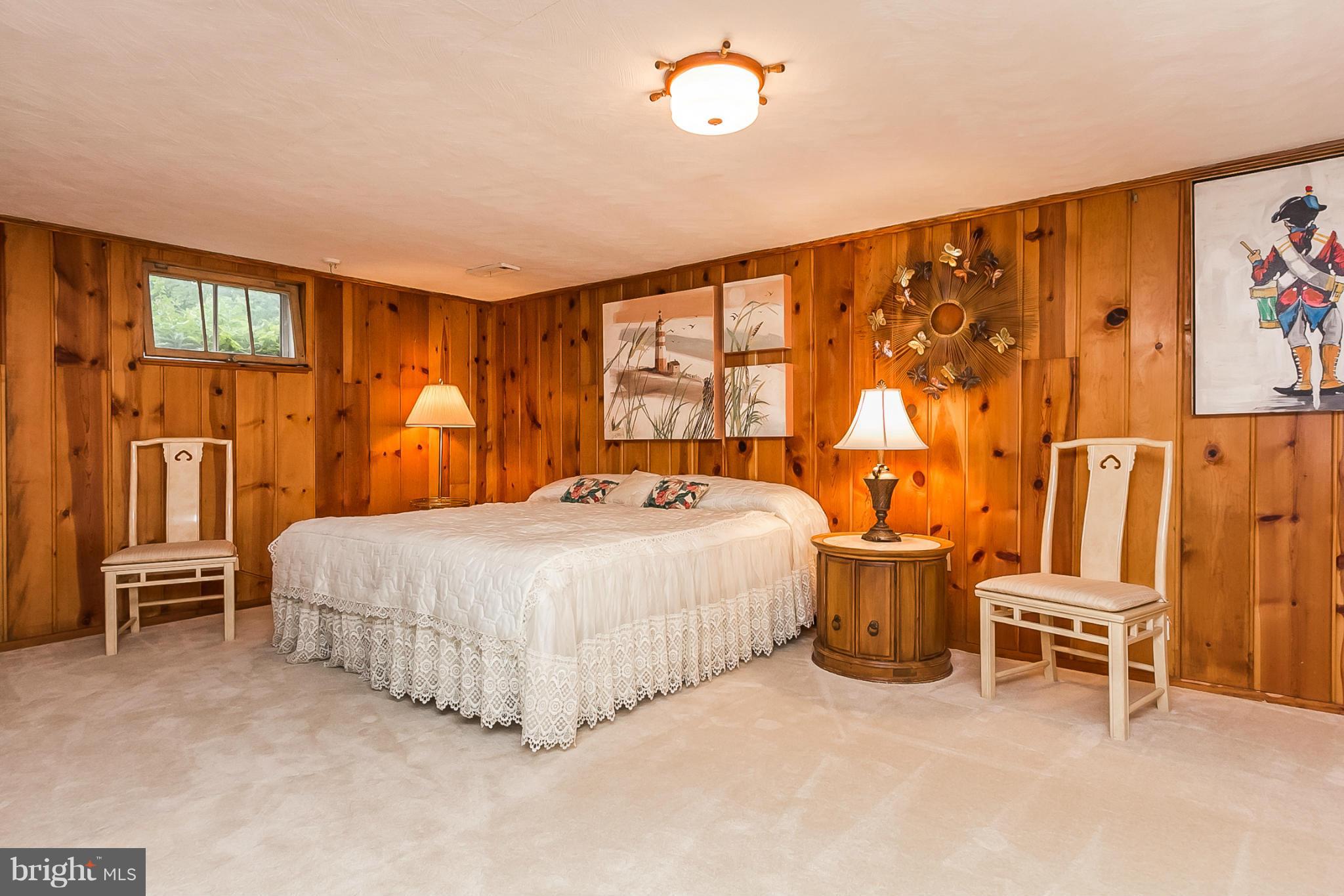 DULANEY VILLAGE - Residential