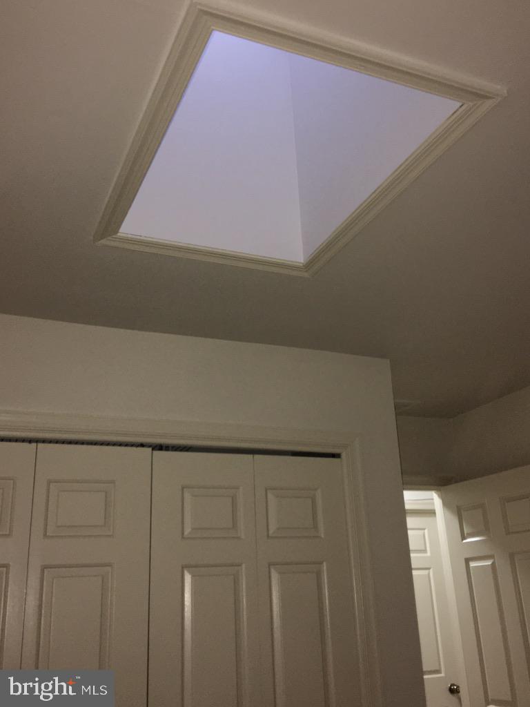 KENWOOD FOREST - Residential Lease