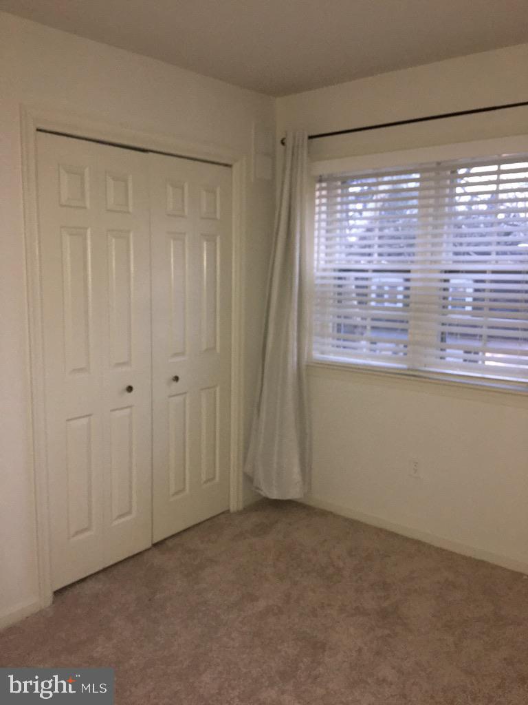 KENWOOD FOREST - Residential Lease