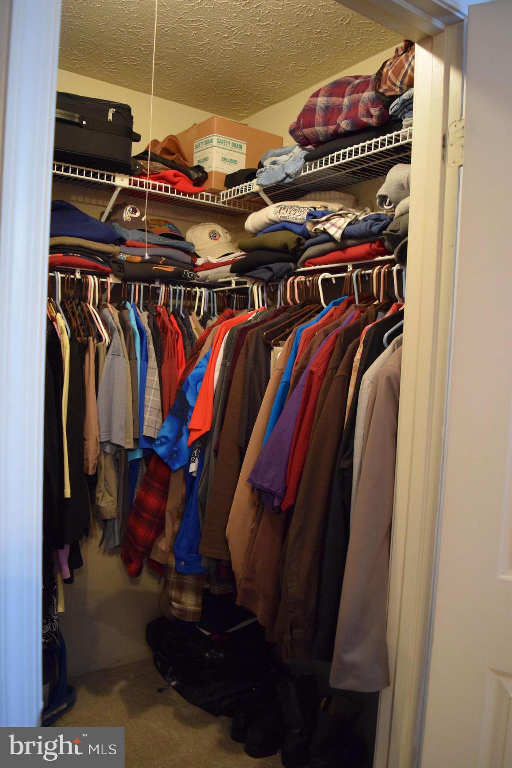 NEW CUT FARMS - Residential