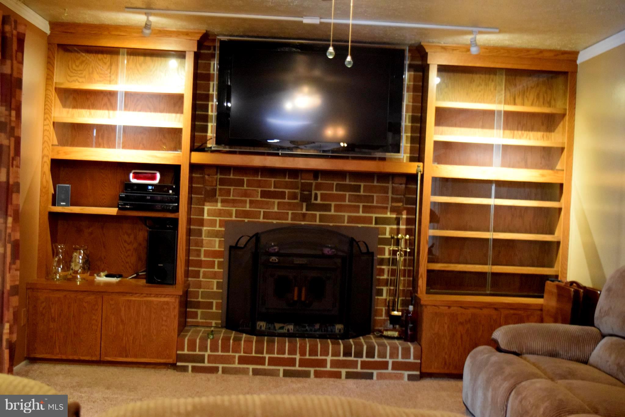 NEW CUT FARMS - Residential