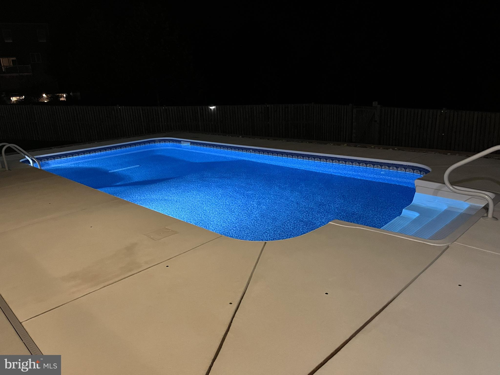 MAPLE VALLEY ESTATES - Residential