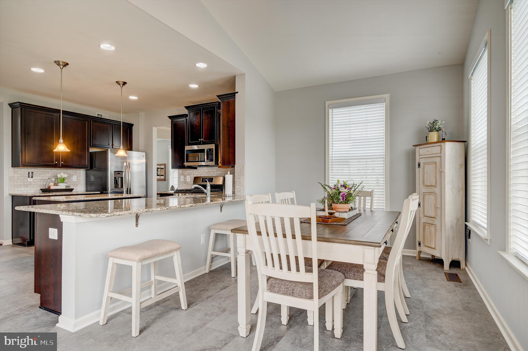 MAPLE VALLEY ESTATES - Residential