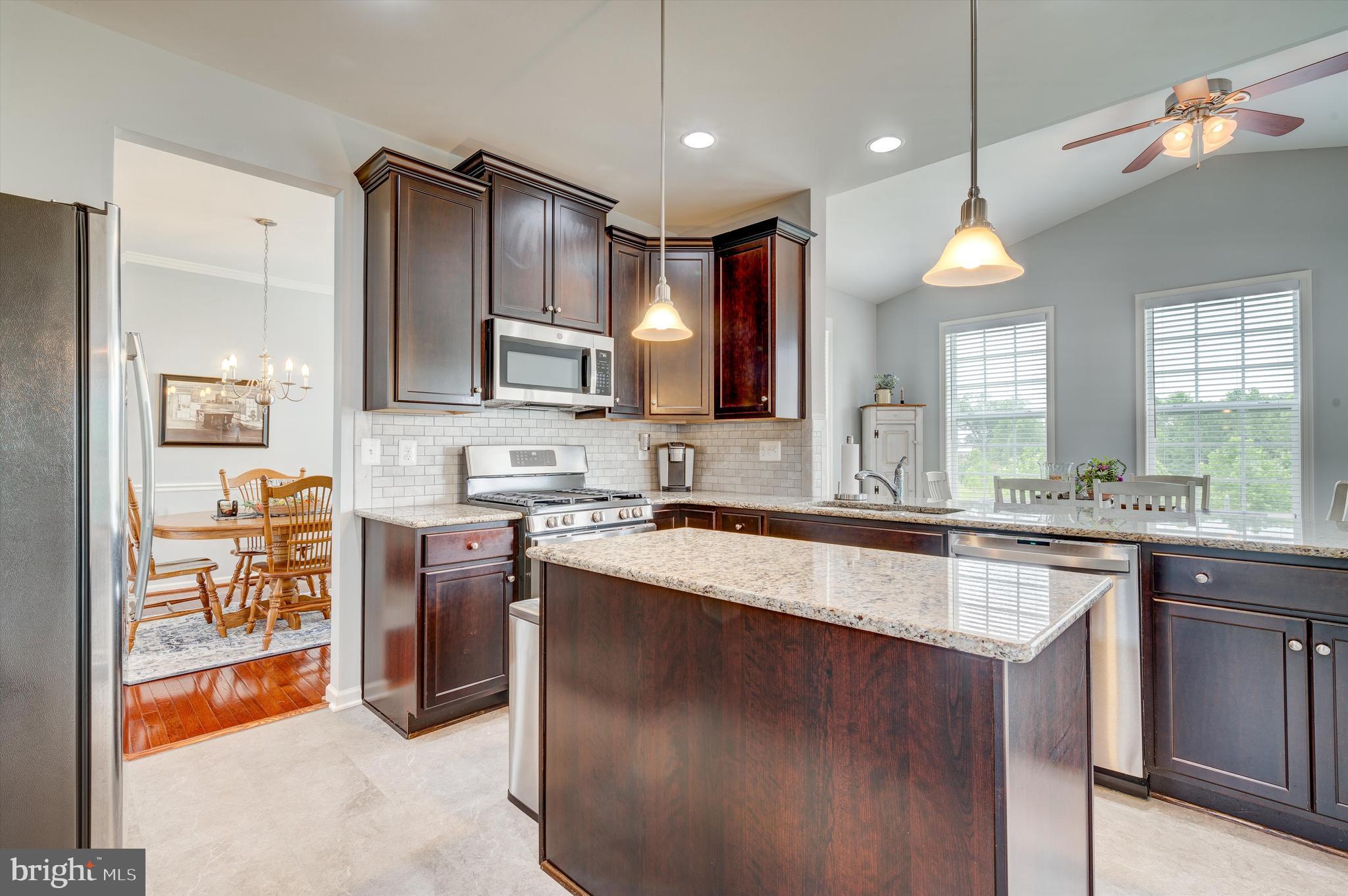 MAPLE VALLEY ESTATES - Residential