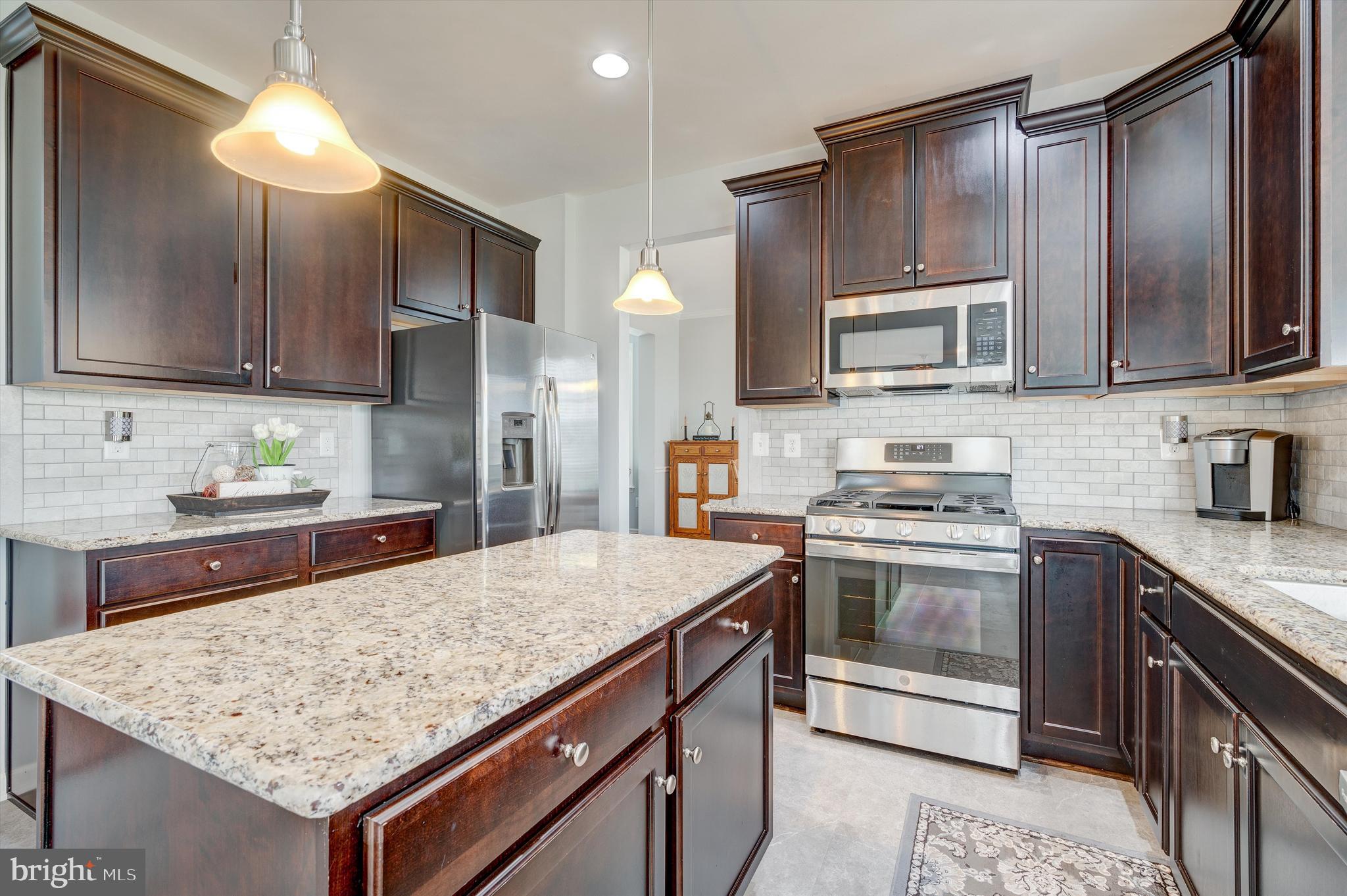 MAPLE VALLEY ESTATES - Residential