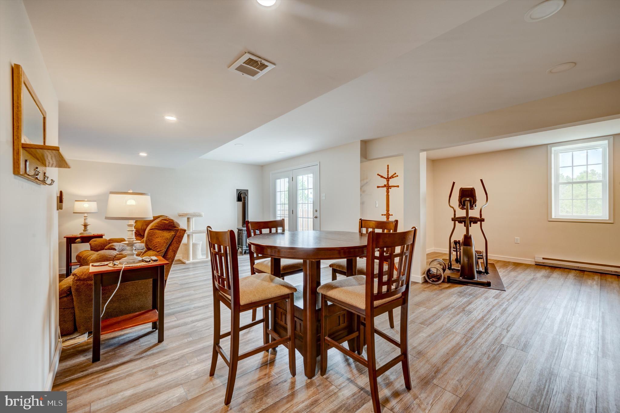 MAPLE VALLEY ESTATES - Residential