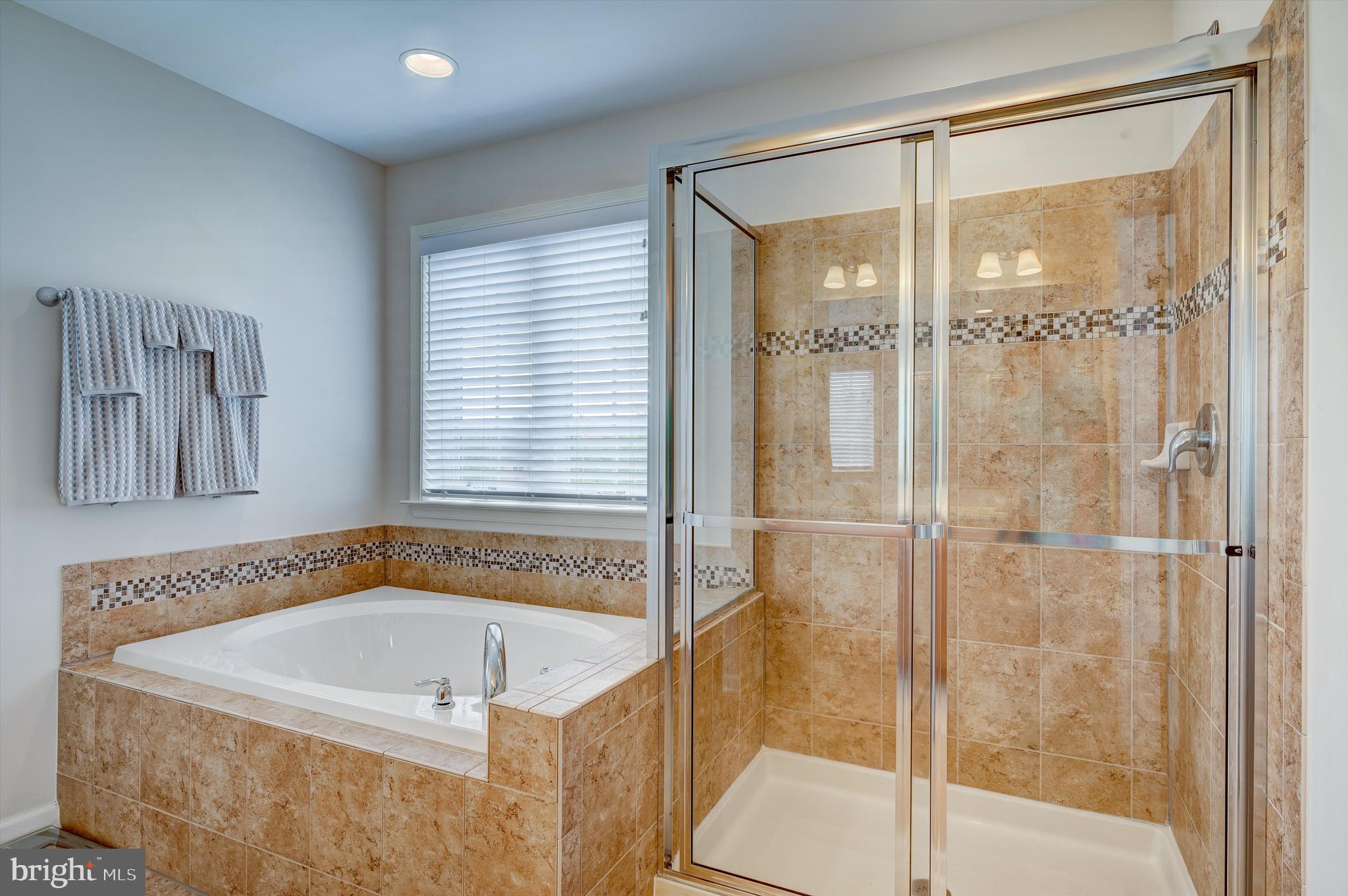 MAPLE VALLEY ESTATES - Residential