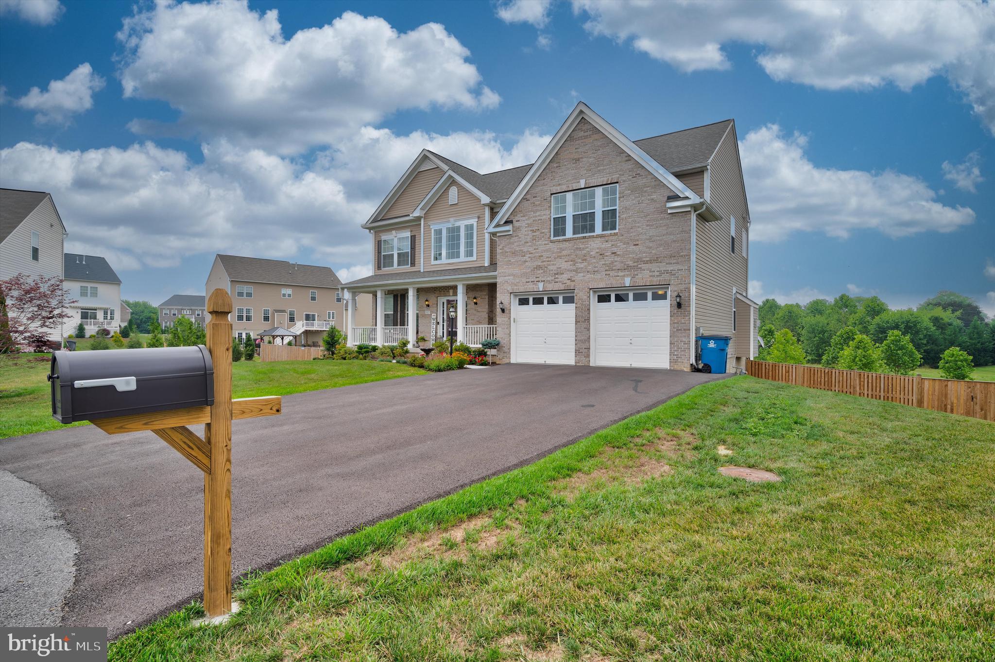 MAPLE VALLEY ESTATES - Residential