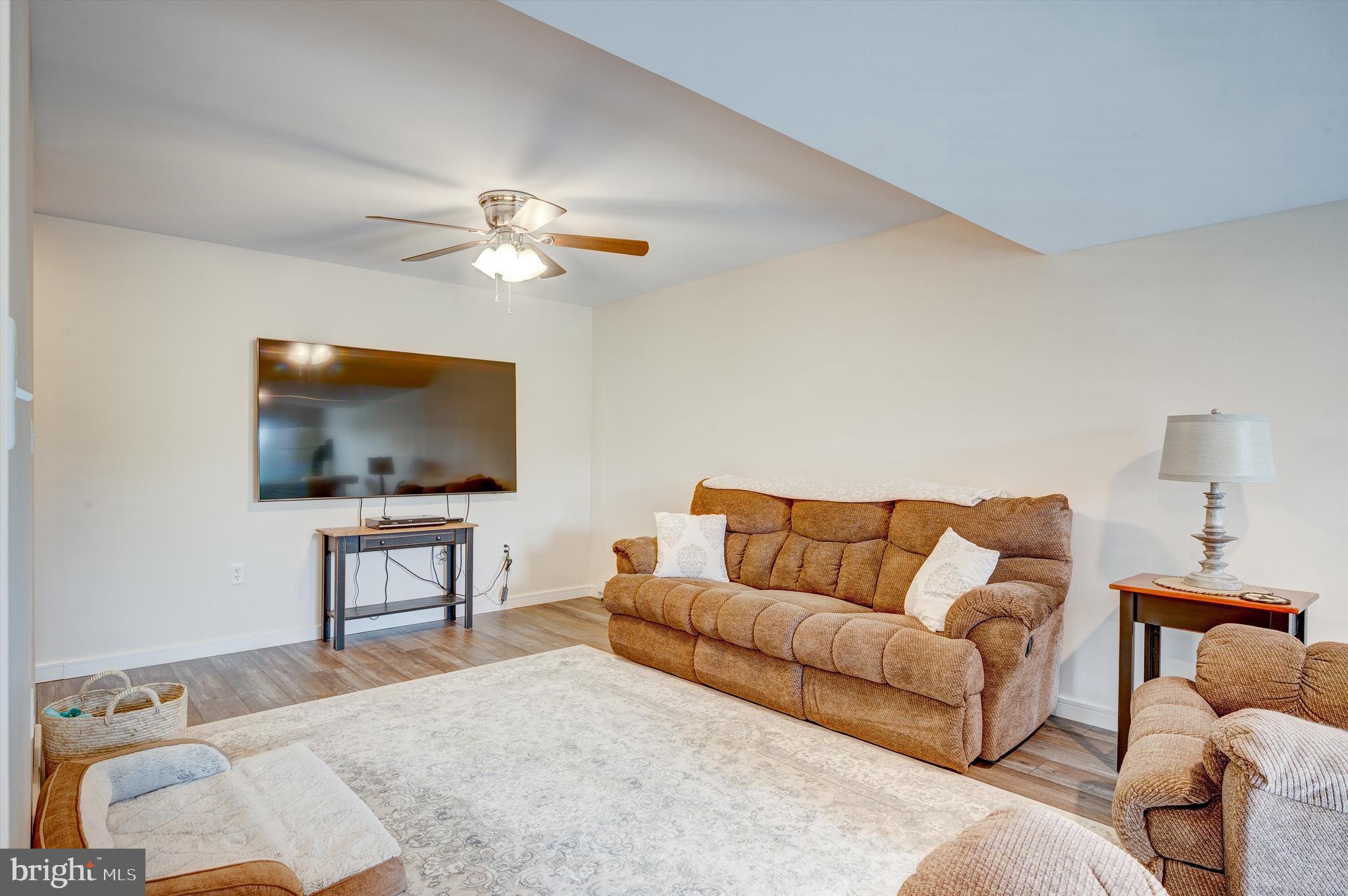 MAPLE VALLEY ESTATES - Residential