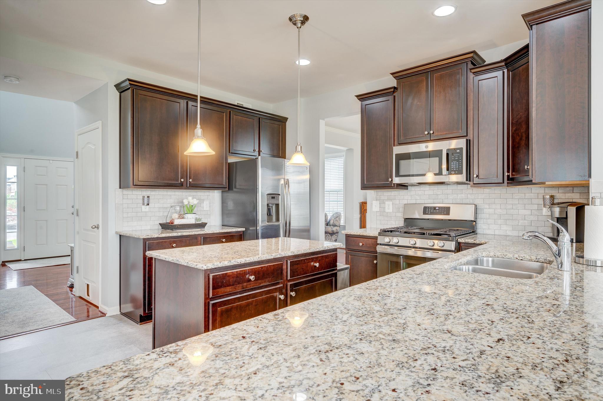 MAPLE VALLEY ESTATES - Residential