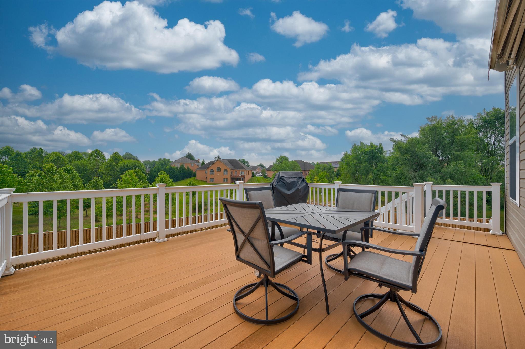 MAPLE VALLEY ESTATES - Residential