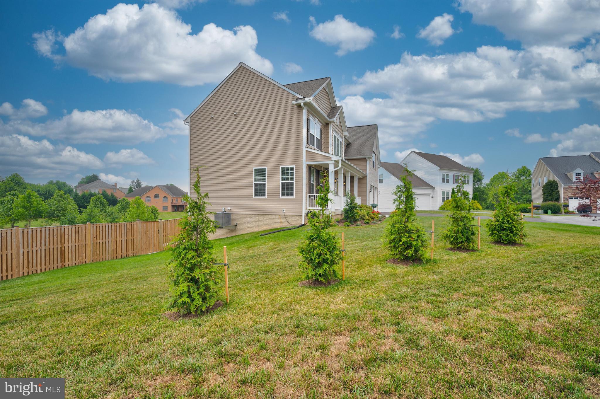 MAPLE VALLEY ESTATES - Residential