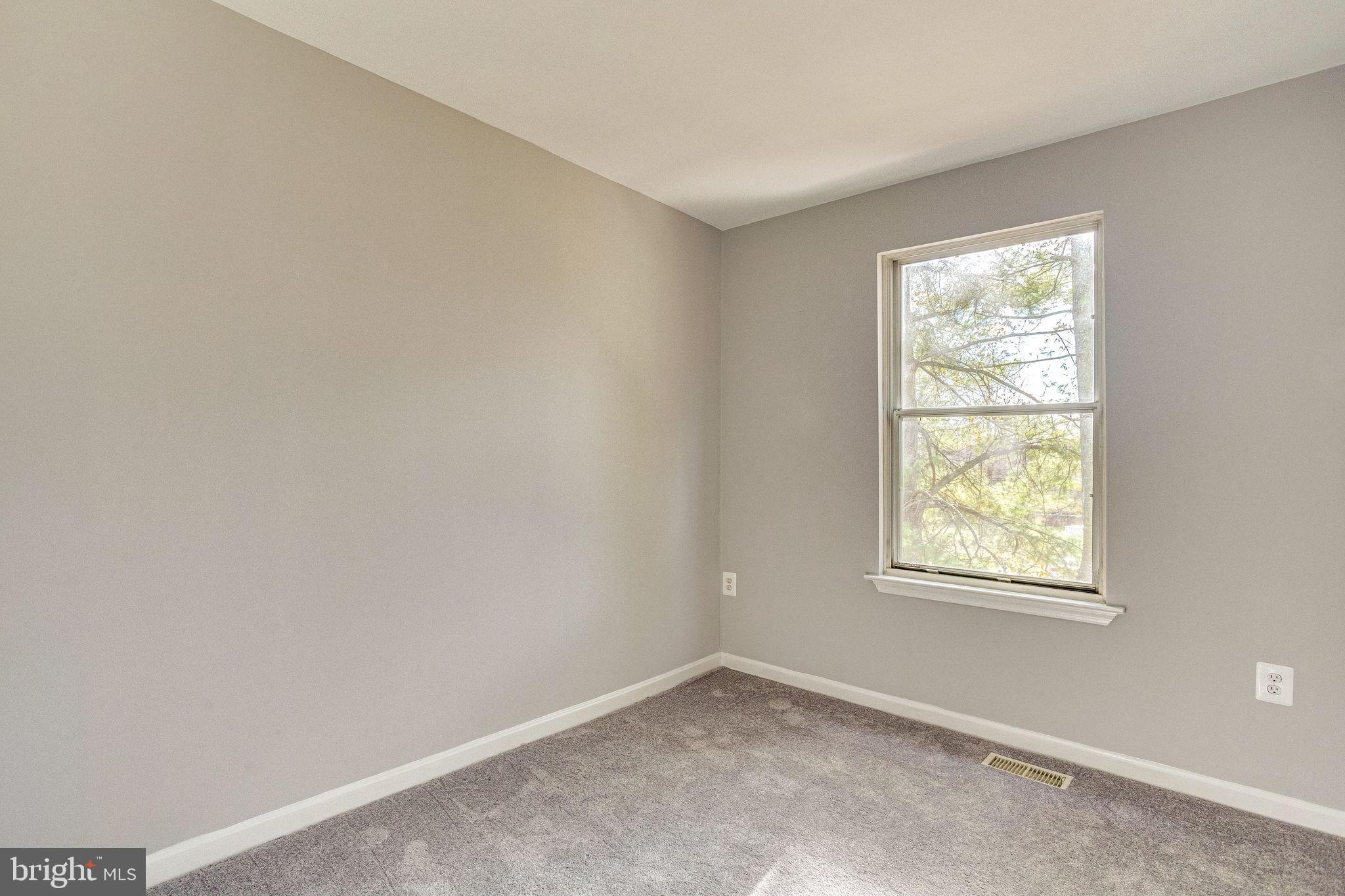 PRINCETON SQUARE - Residential