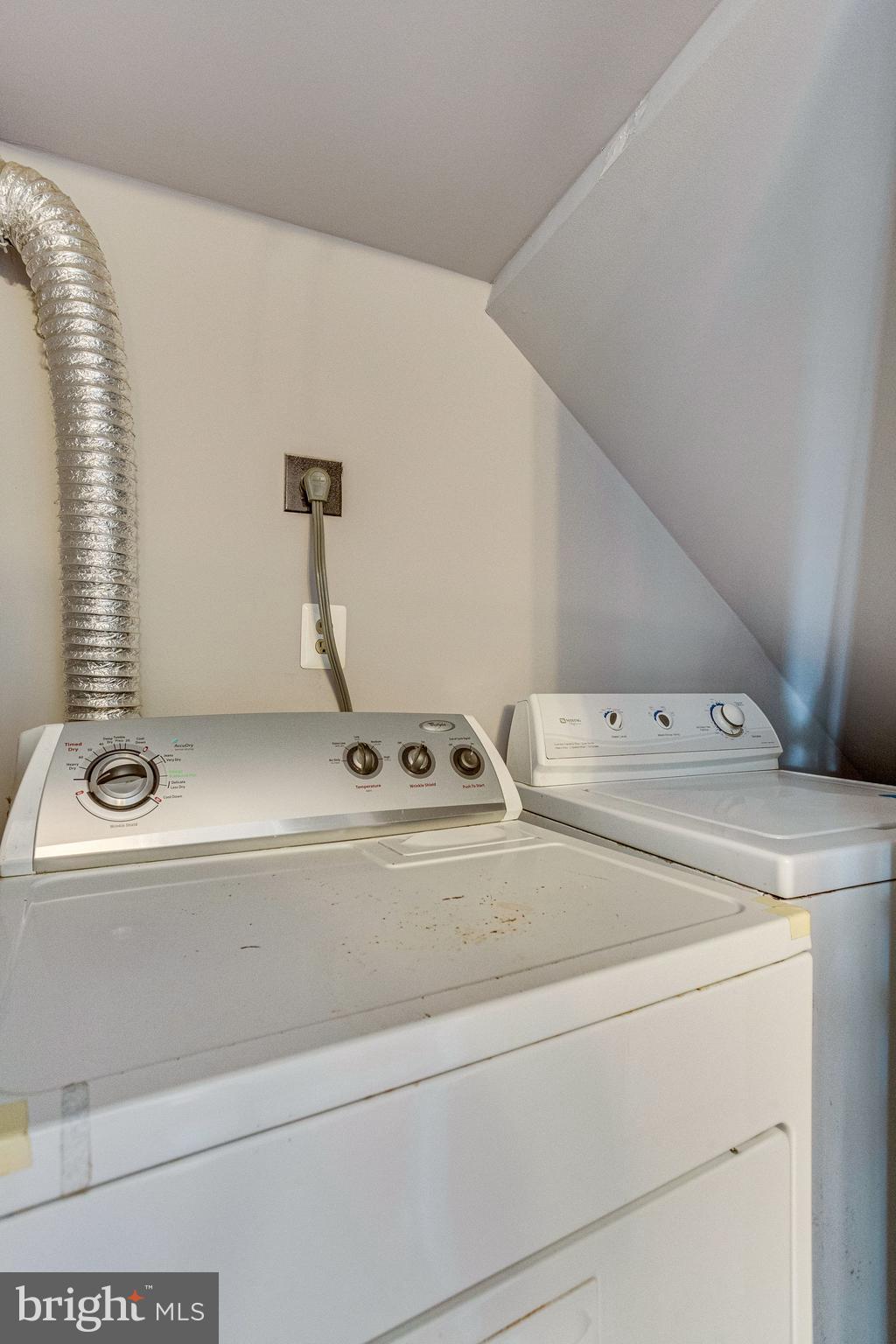 PRINCETON SQUARE - Residential